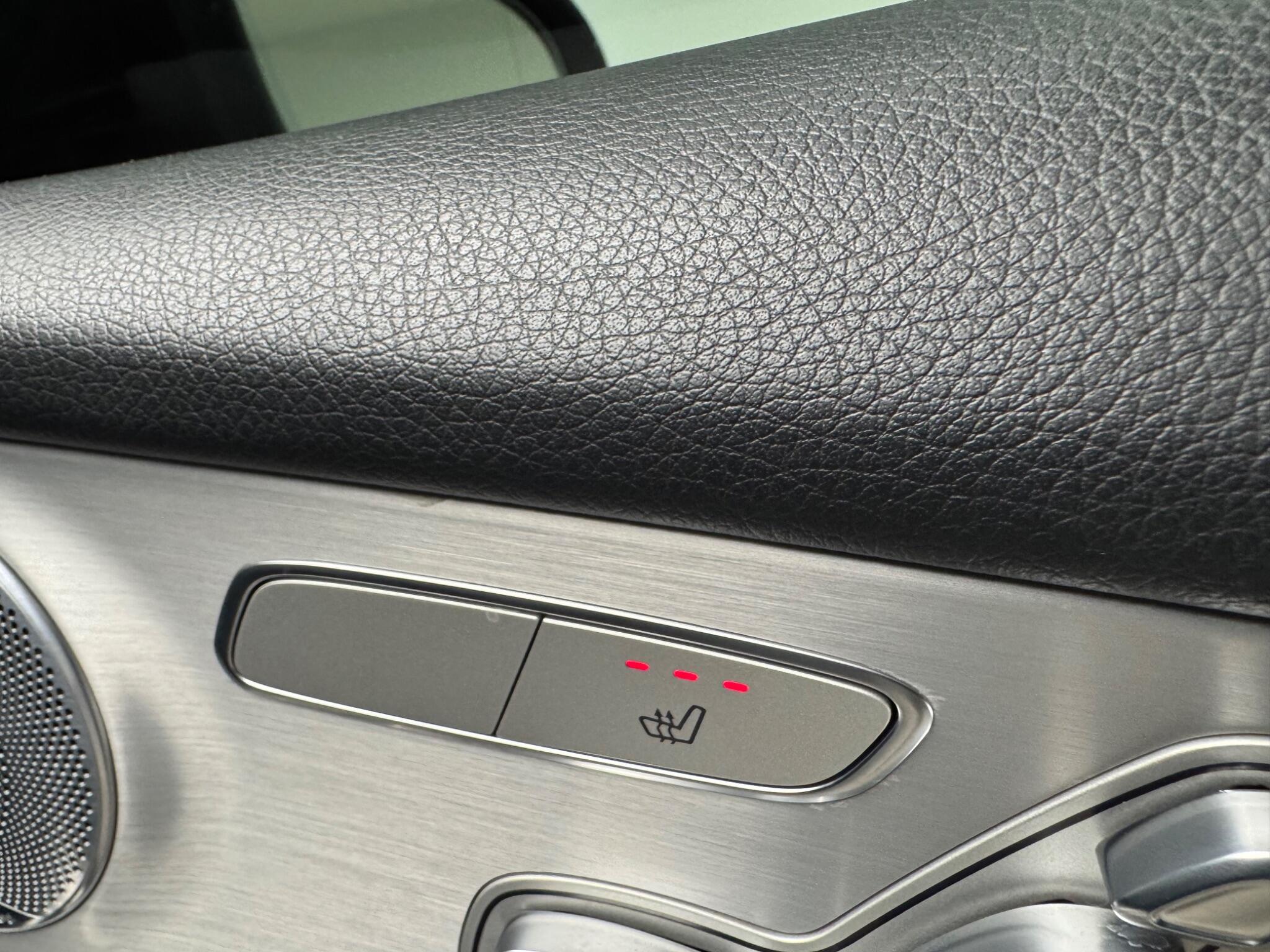 Mercedes-Benz GLC view 13