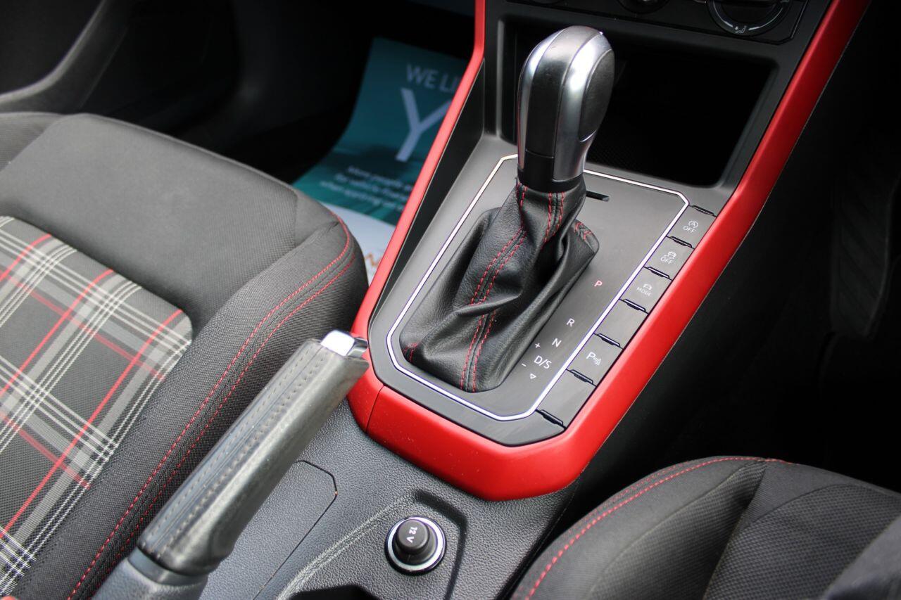 Volkswagen Polo view 23