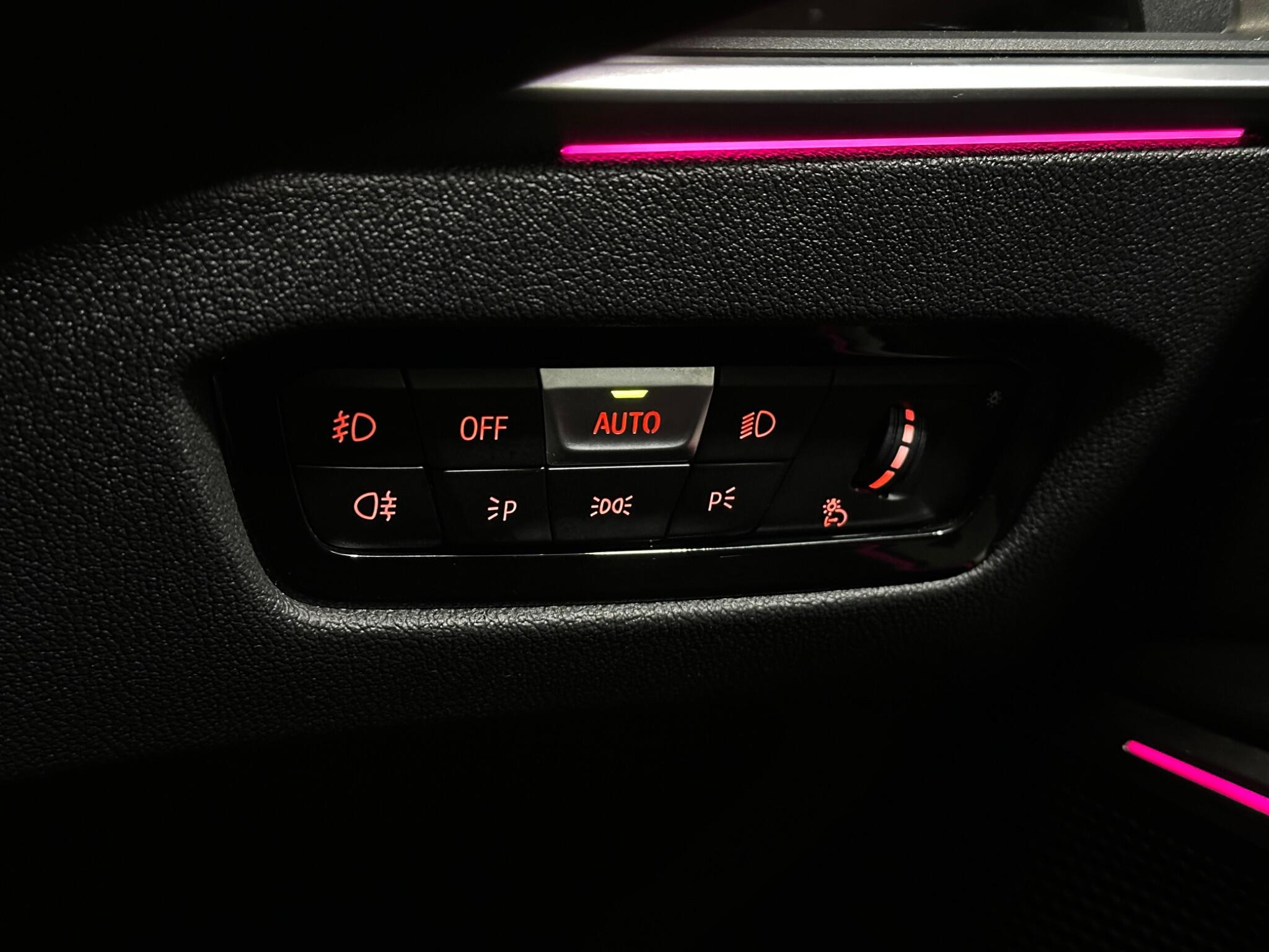 BMW 3 Series view 18