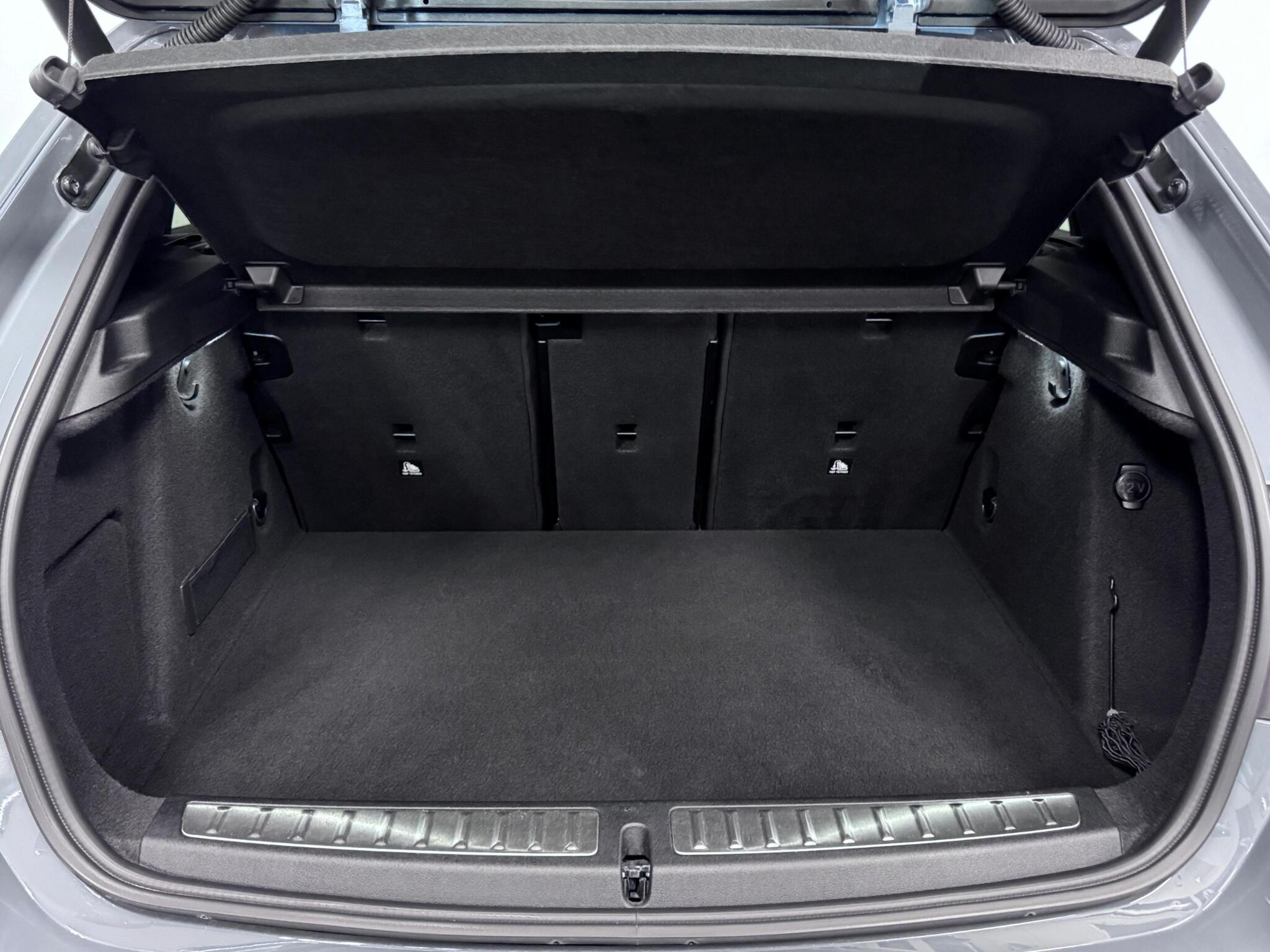BMW 1 Series view 7