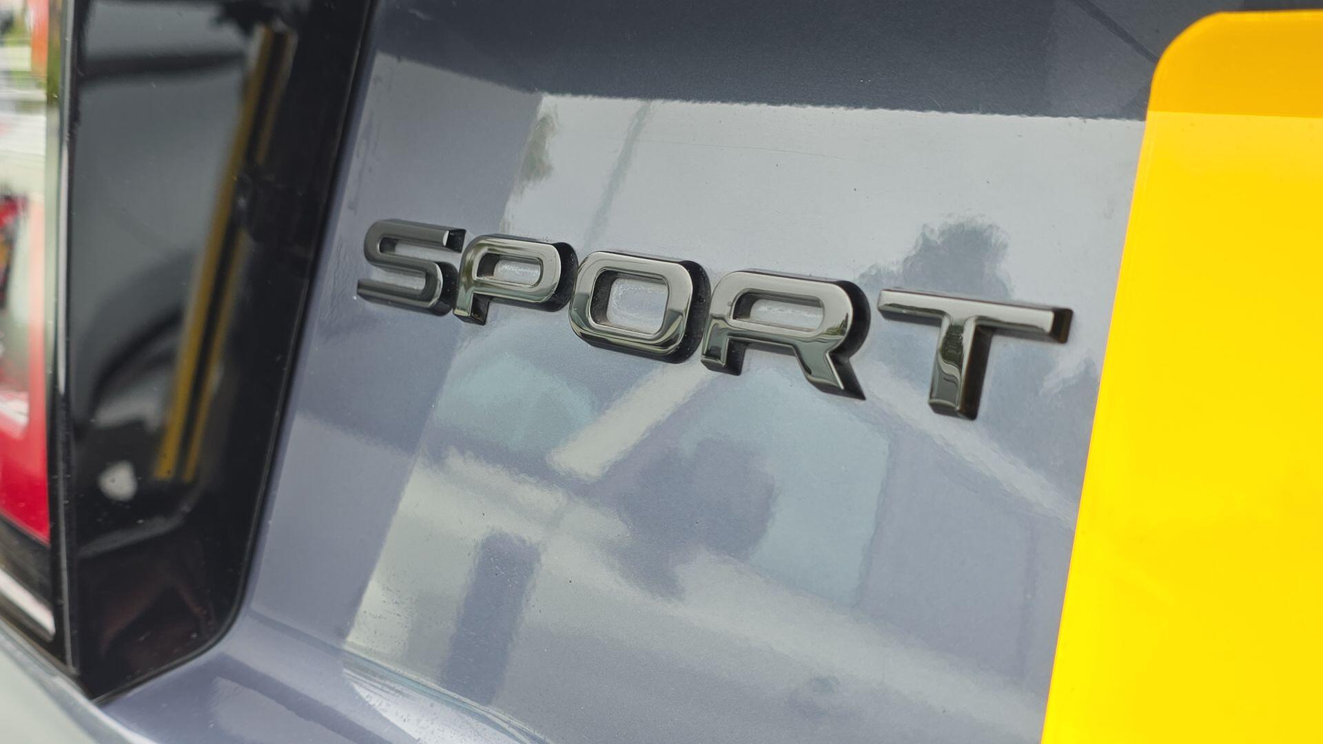 Land Rover Discovery Sport view 21