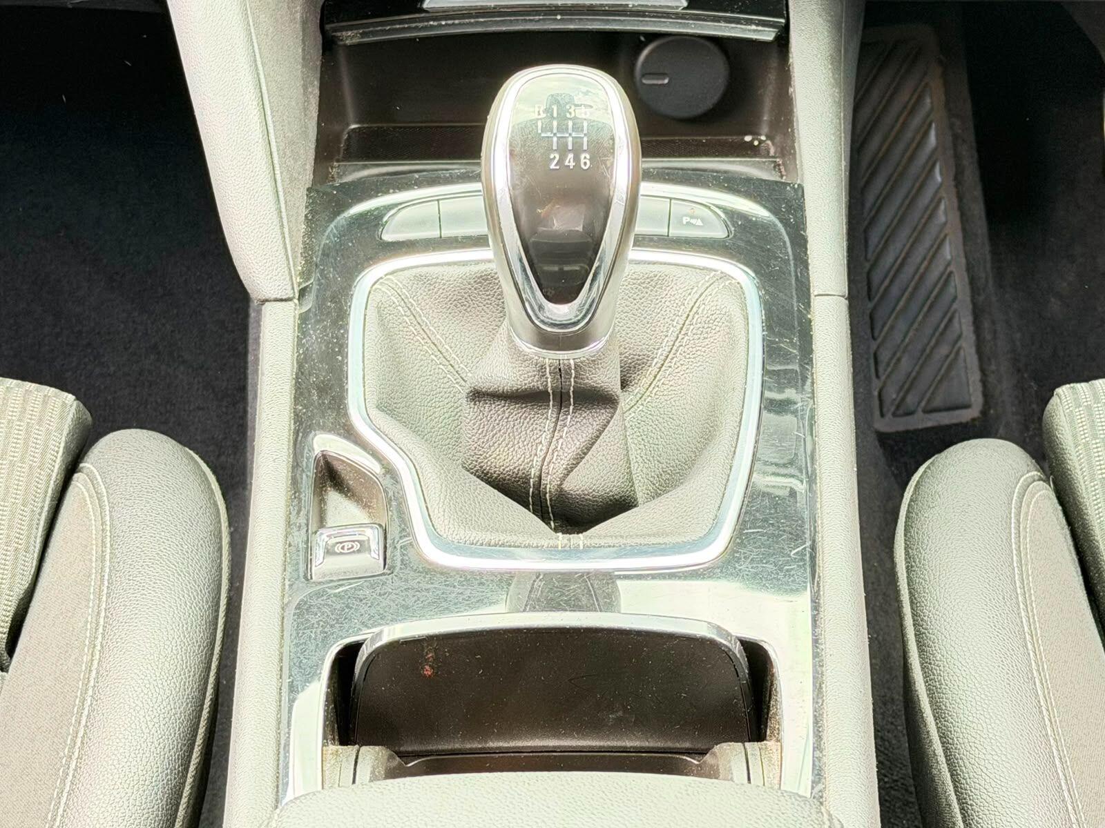 Vauxhall Insignia view 27