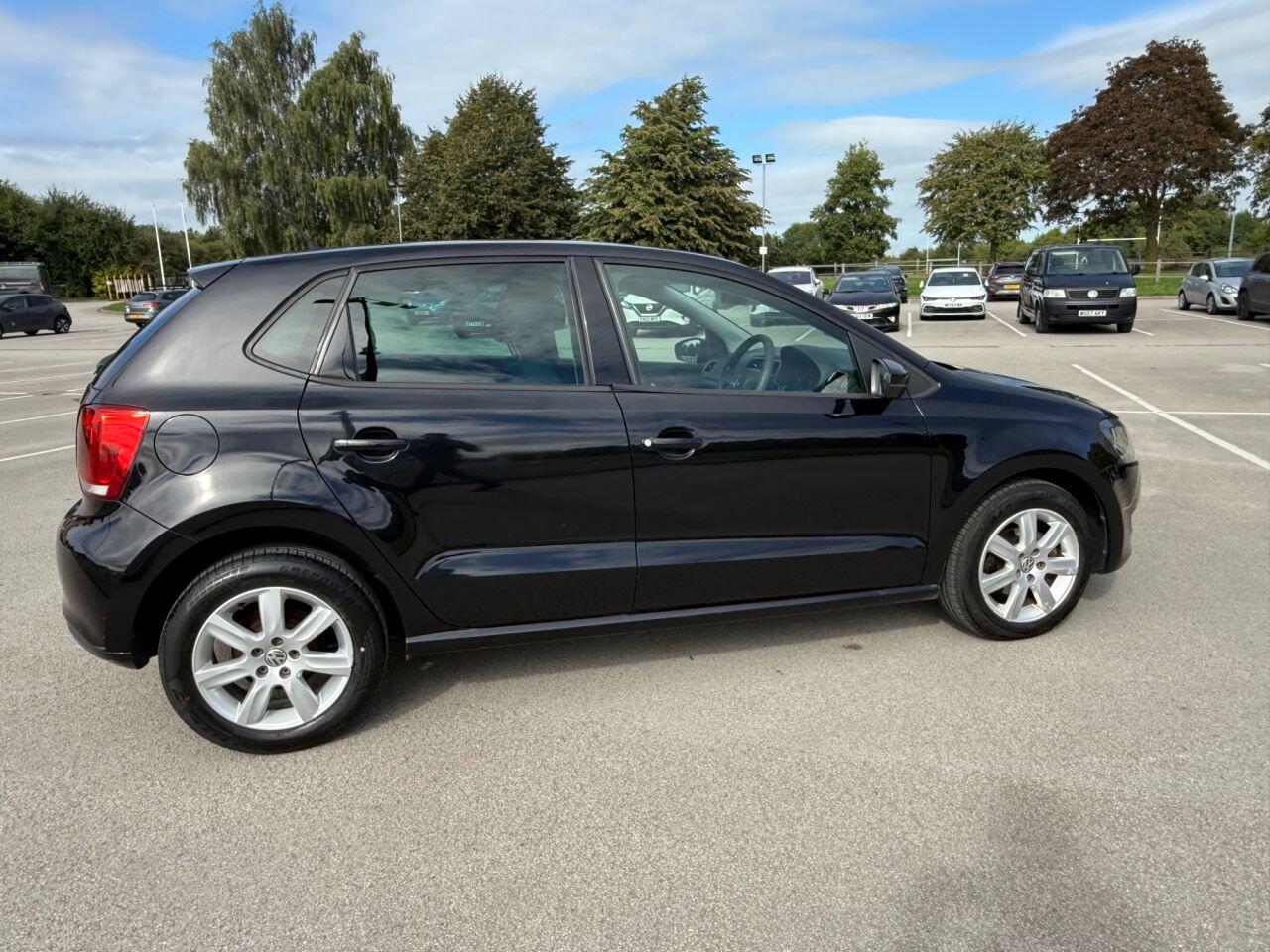 Volkswagen Polo view 23