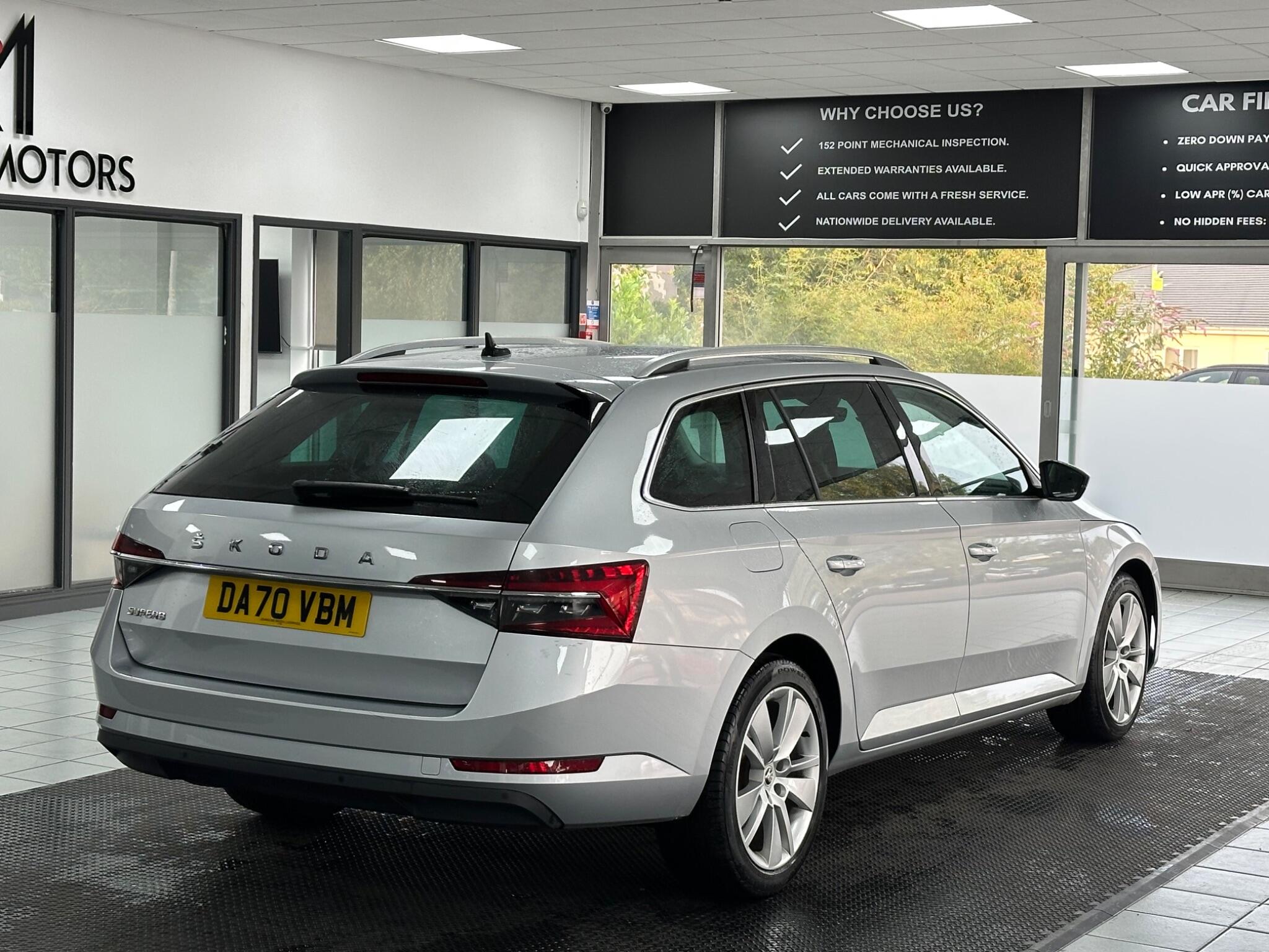 Skoda Superb view 14