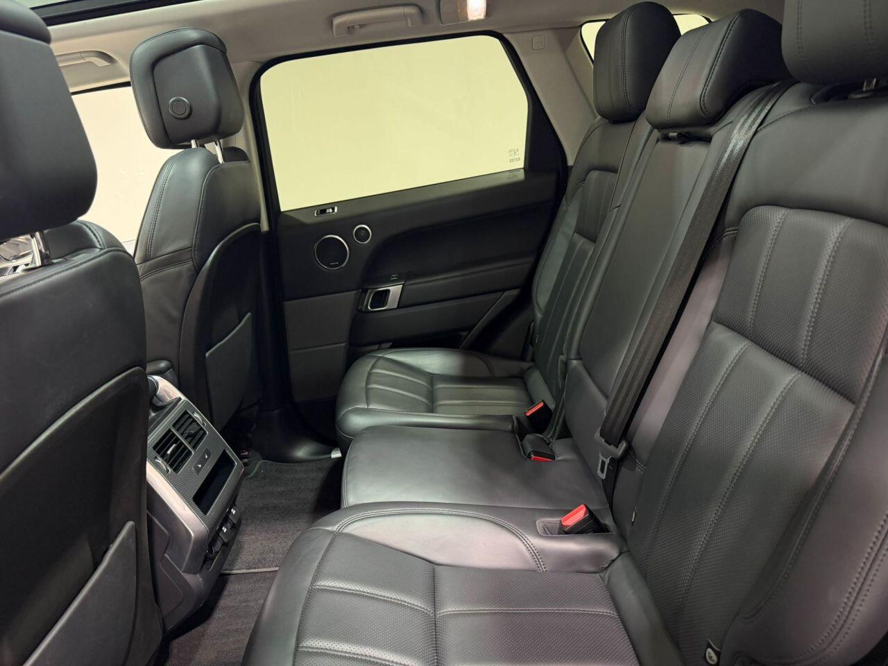 Land Rover Range Rover Sport view 43