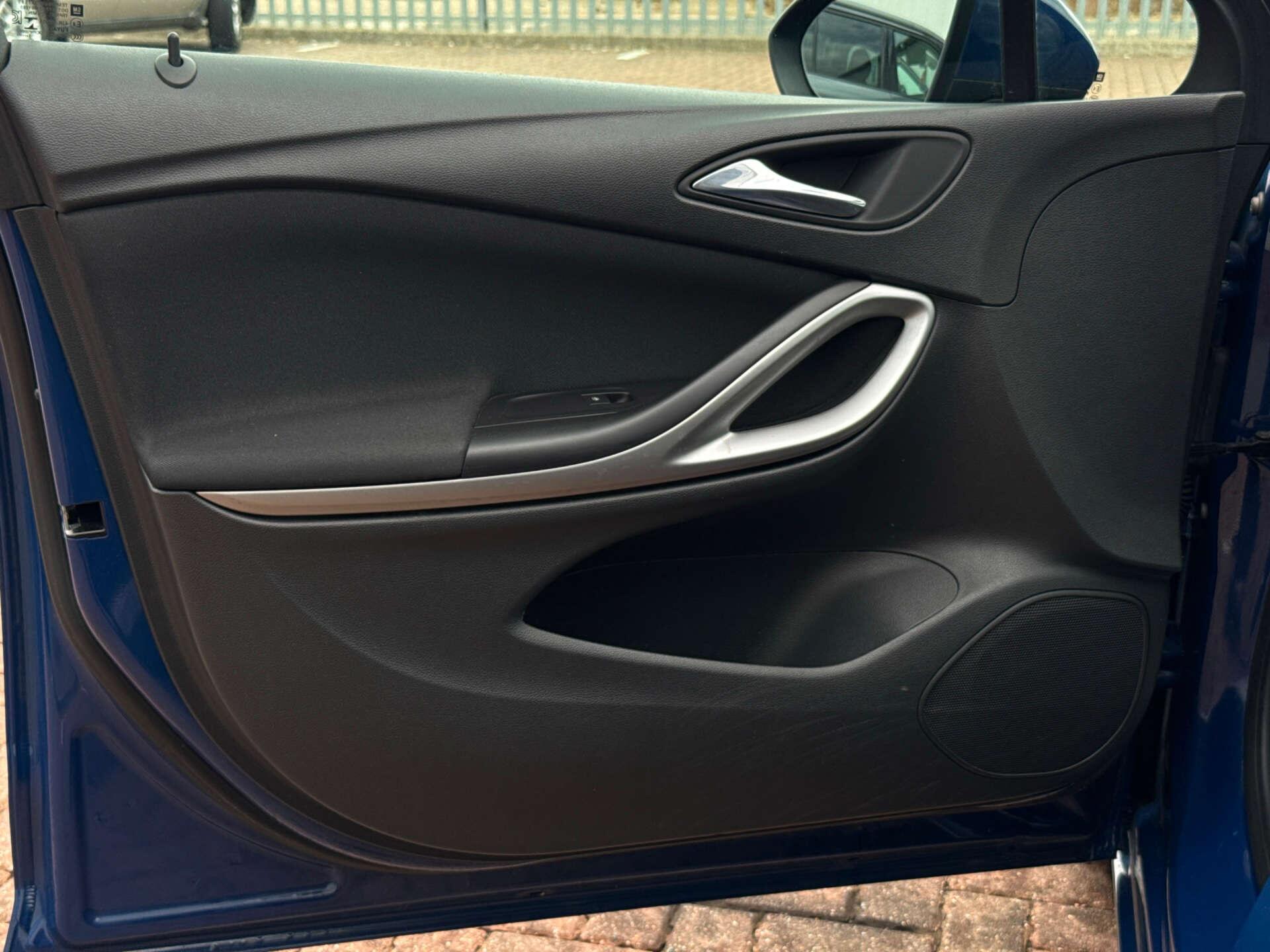 Vauxhall Astra view 47