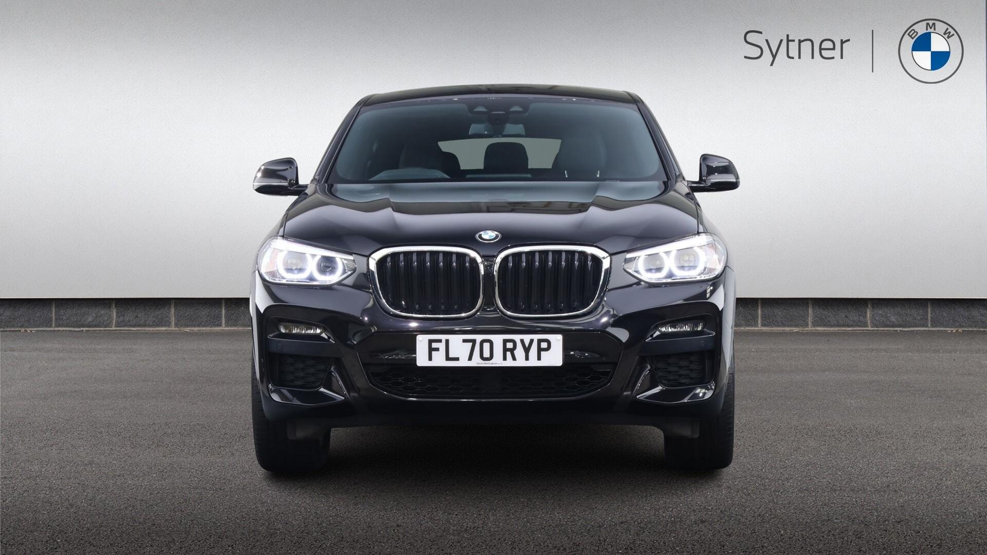 BMW X4 view 16