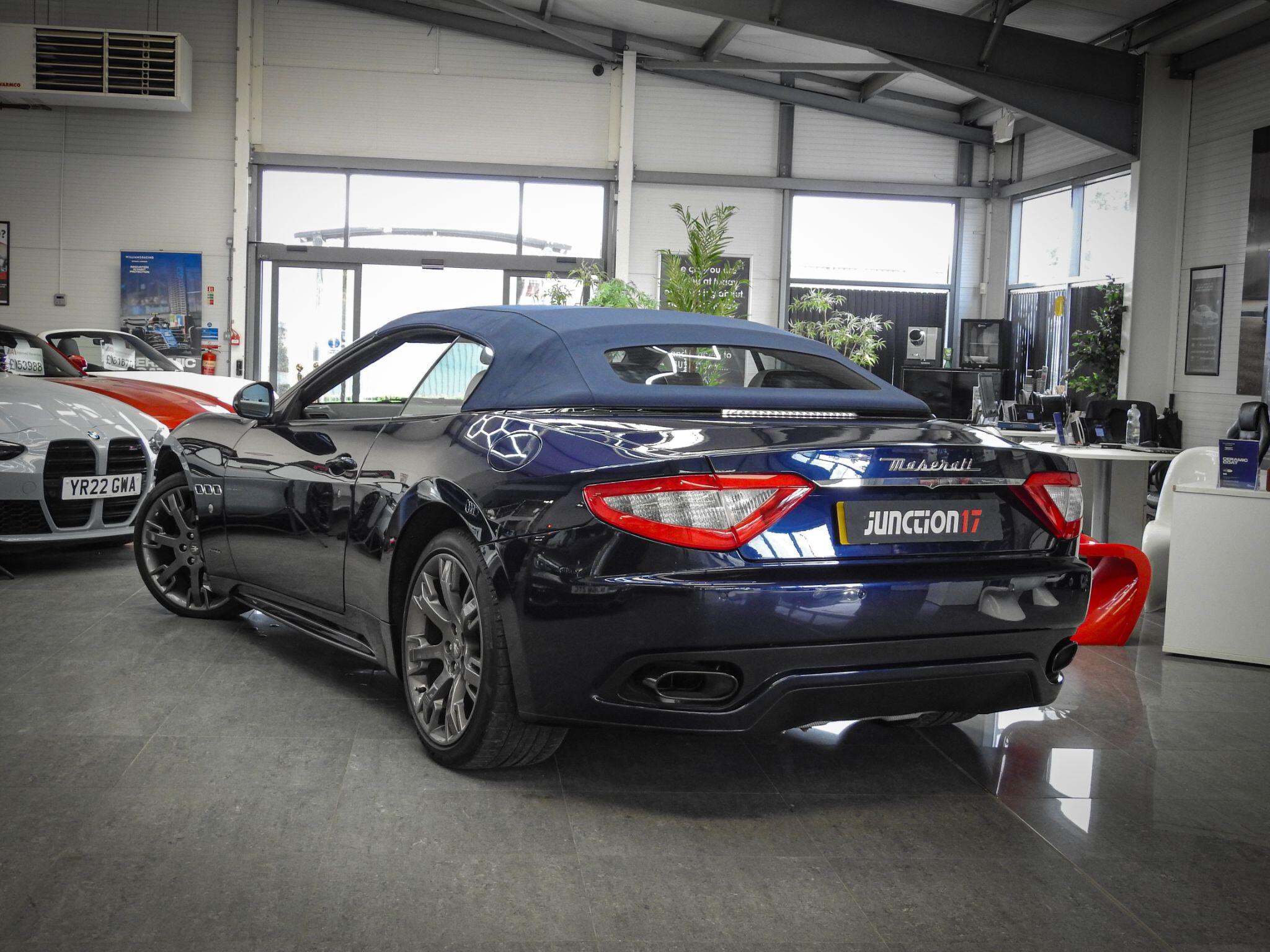 Maserati Grancabrio view 3