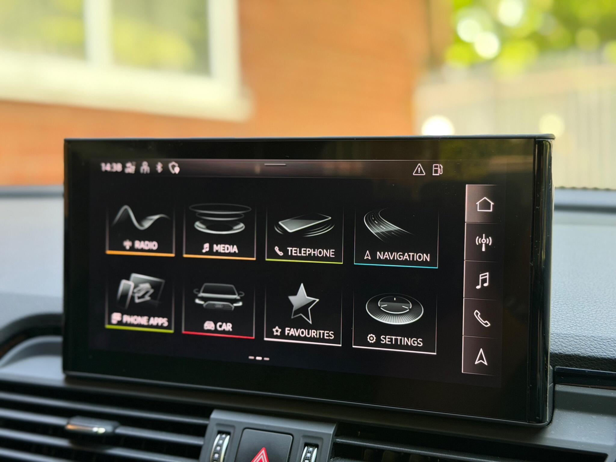 Audi Q5 view 34