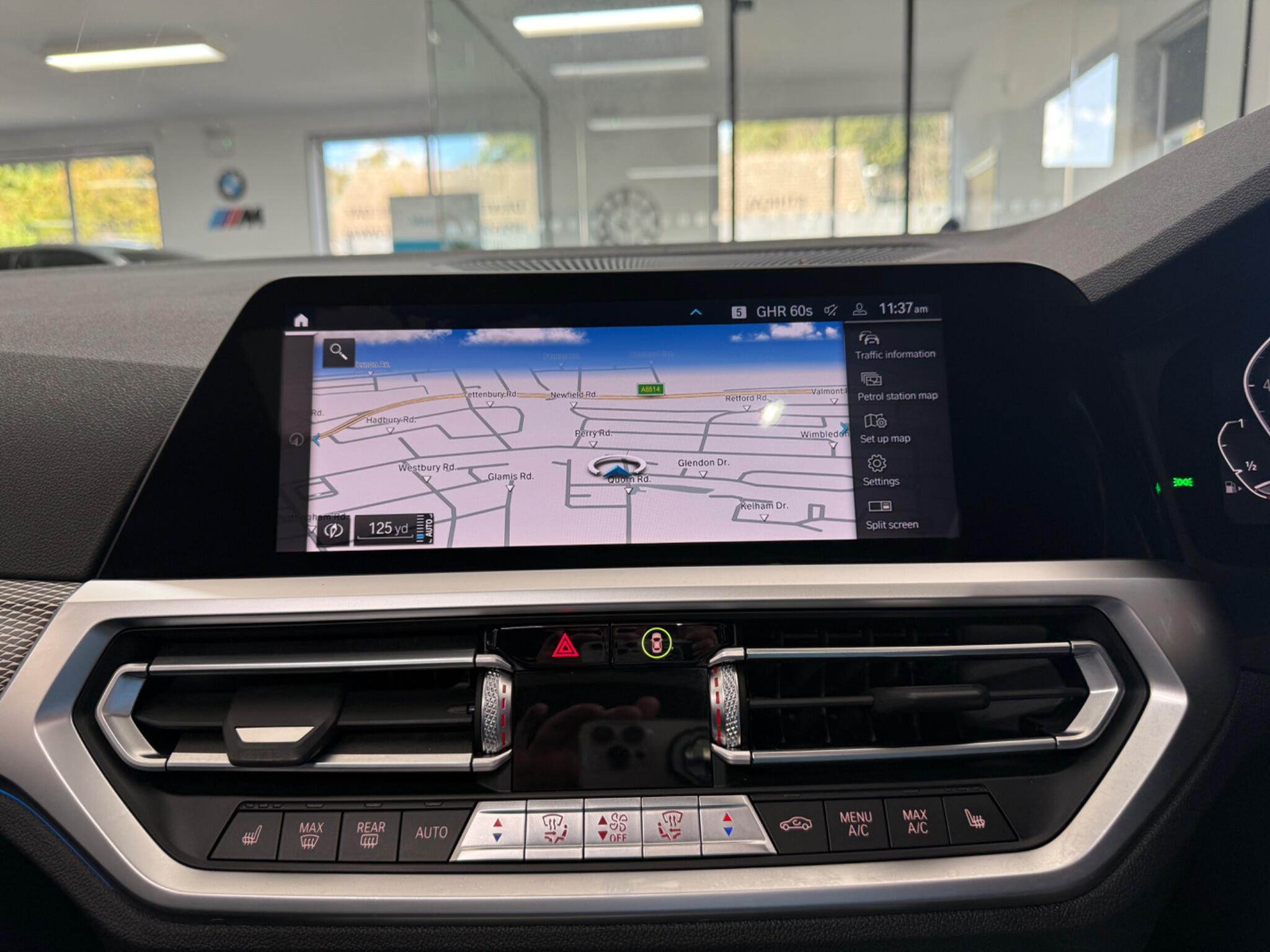 BMW 3 Series view 12