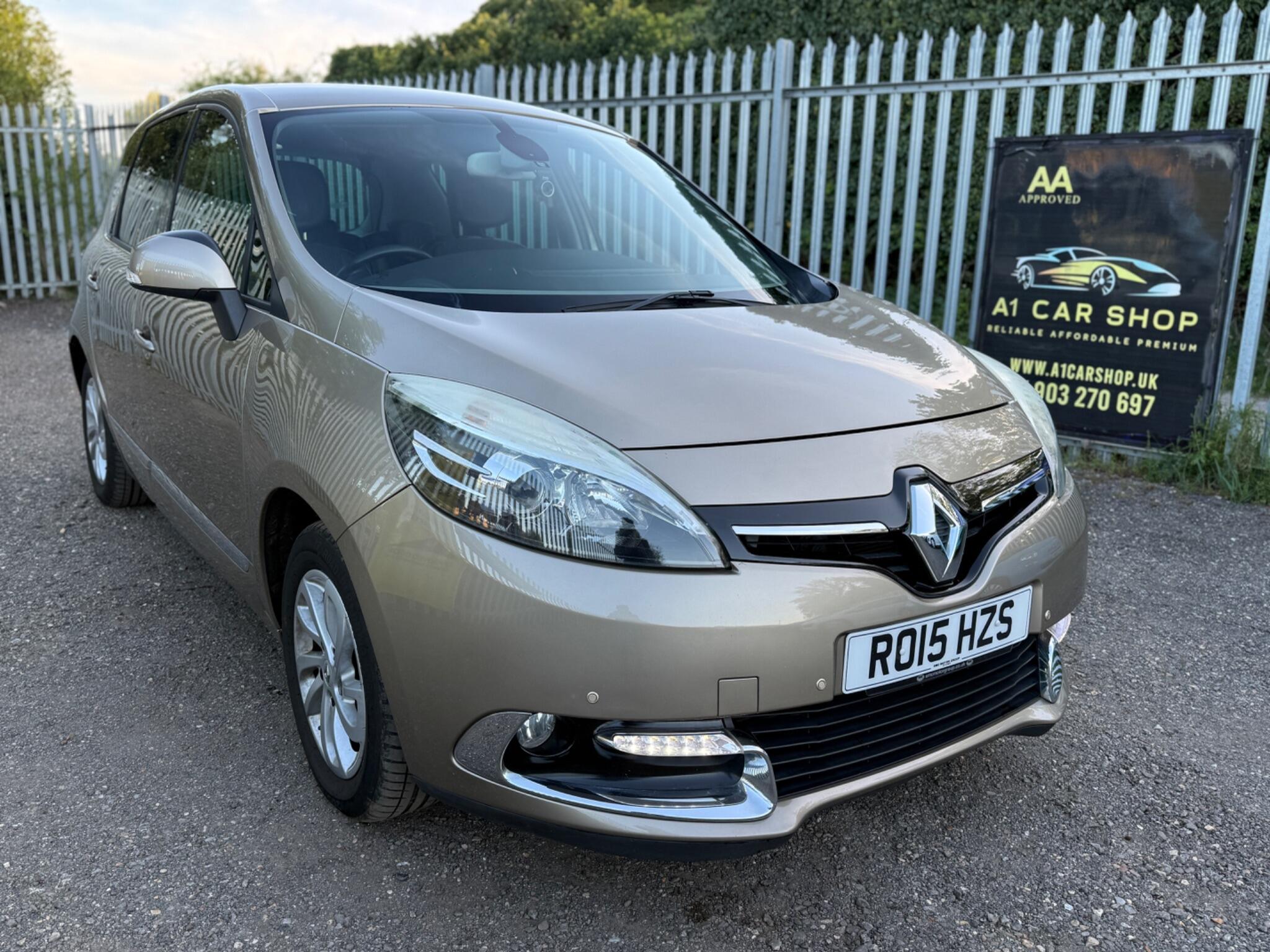 2015 Renault Scenic image 2