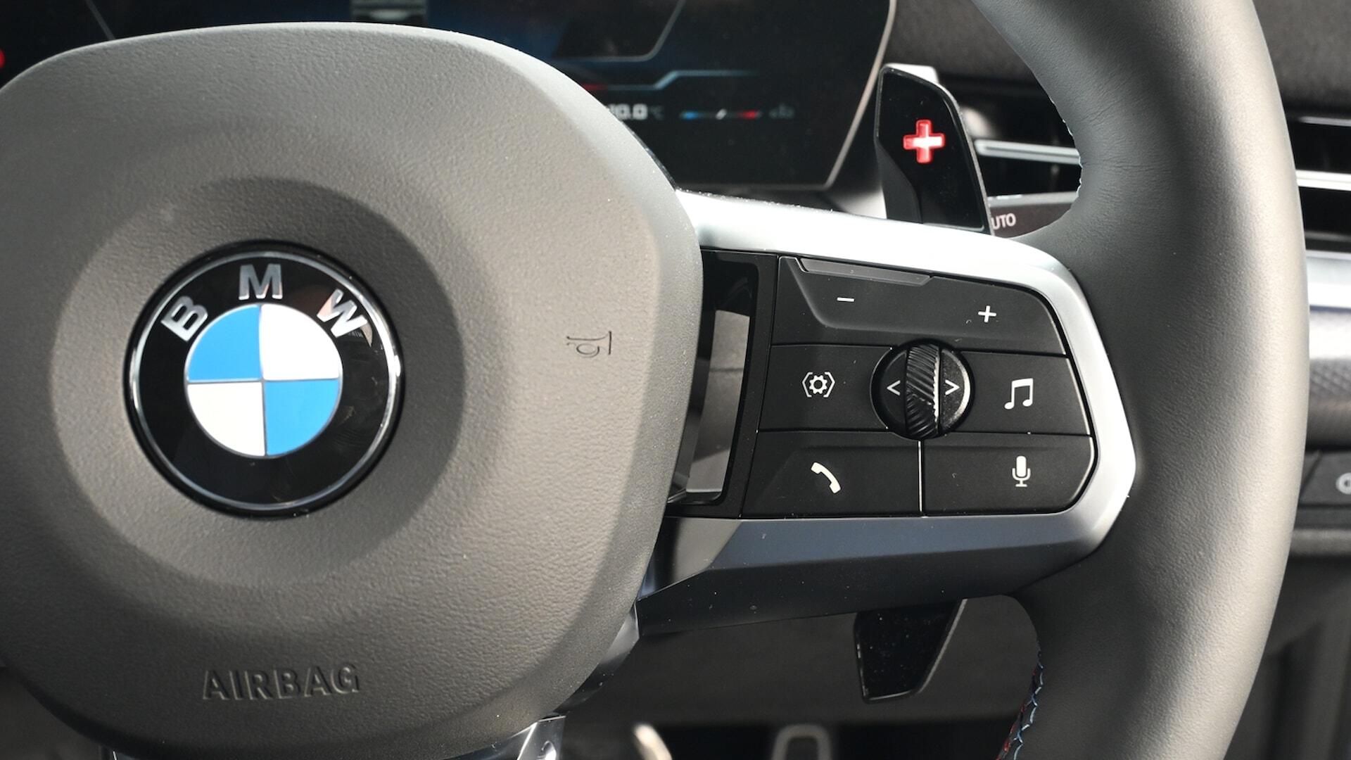 BMW X2 view 19