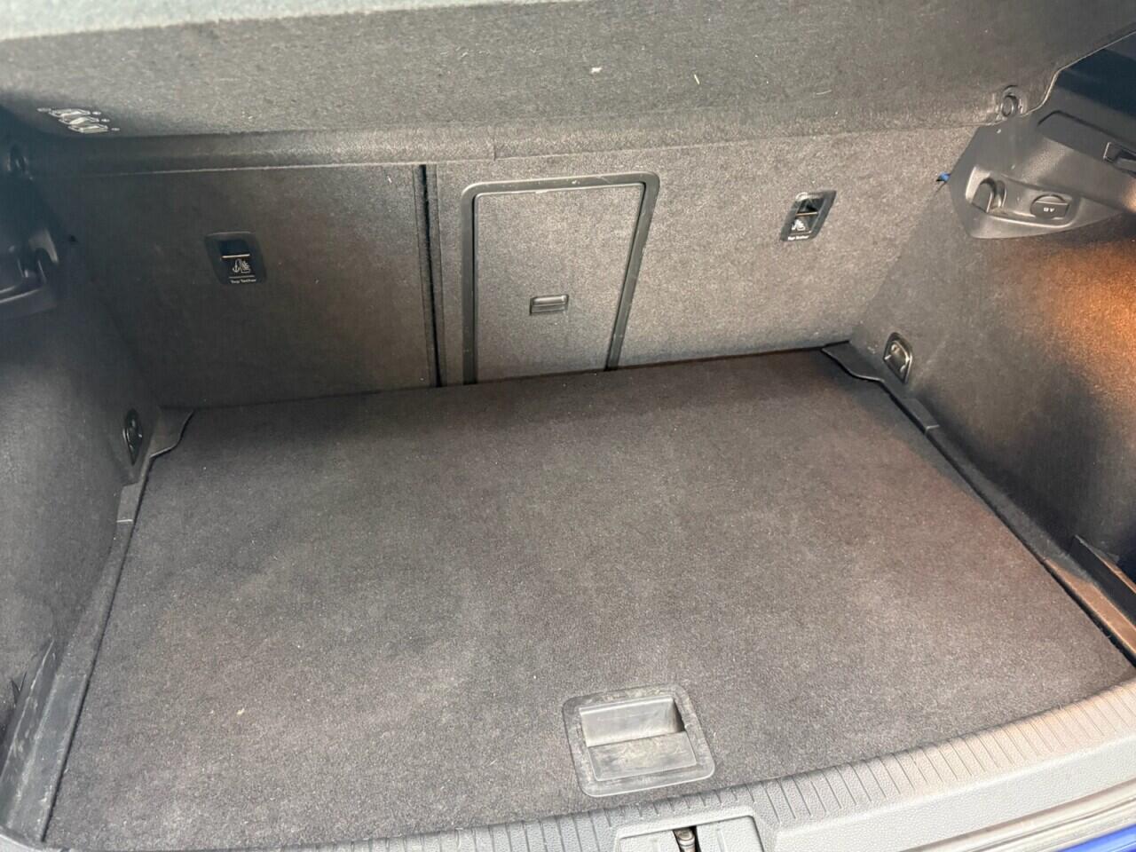 Volkswagen Golf view 38