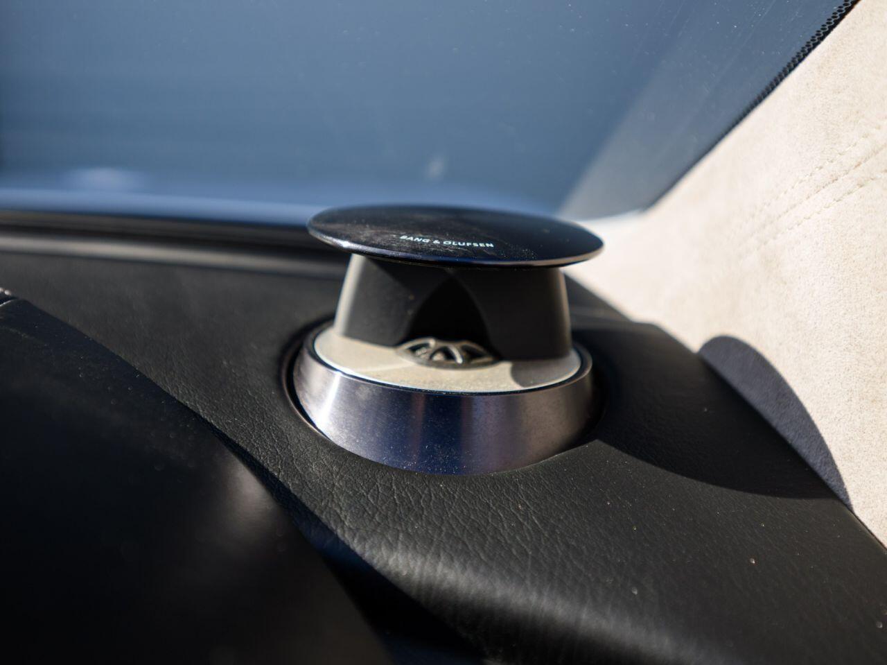 Aston Martin Rapide view 37