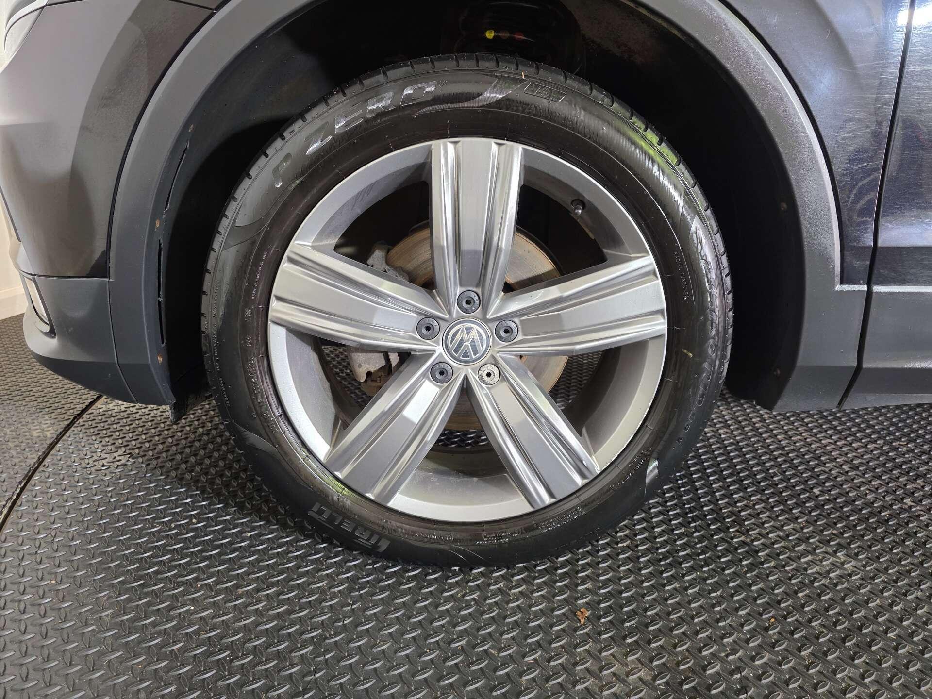 Volkswagen Tiguan view 72