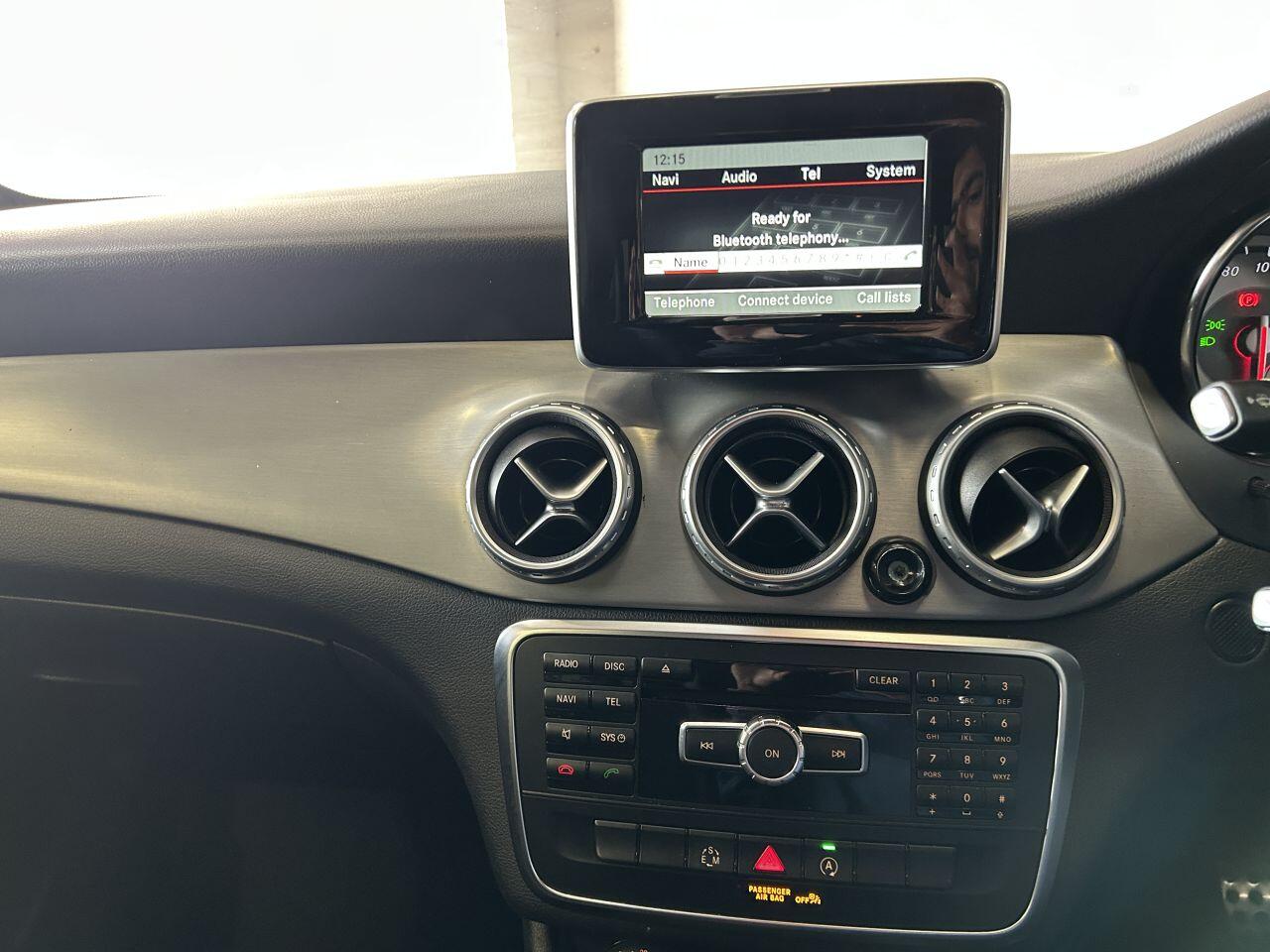 Mercedes-Benz Gla view 41
