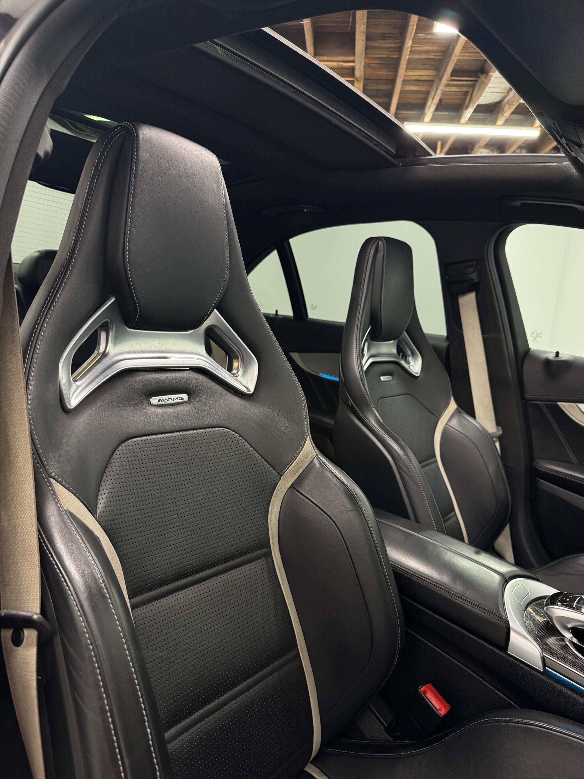 Mercedes-Benz C-Class view 9