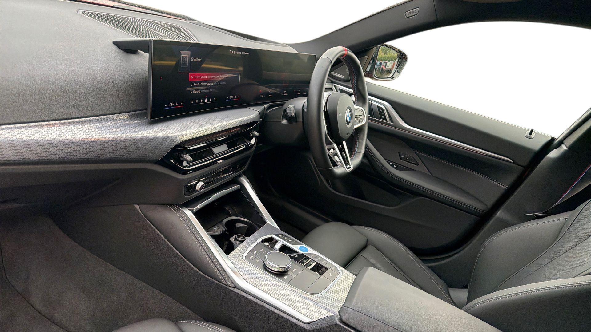 BMW i4 view 7