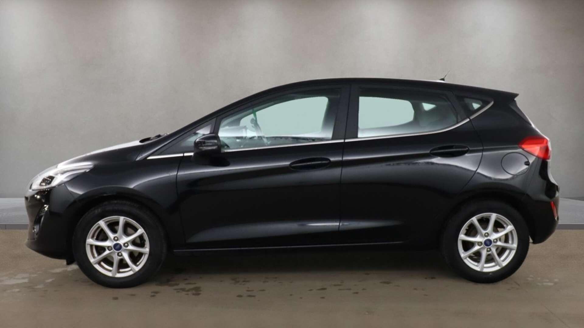 Ford Fiesta view 12