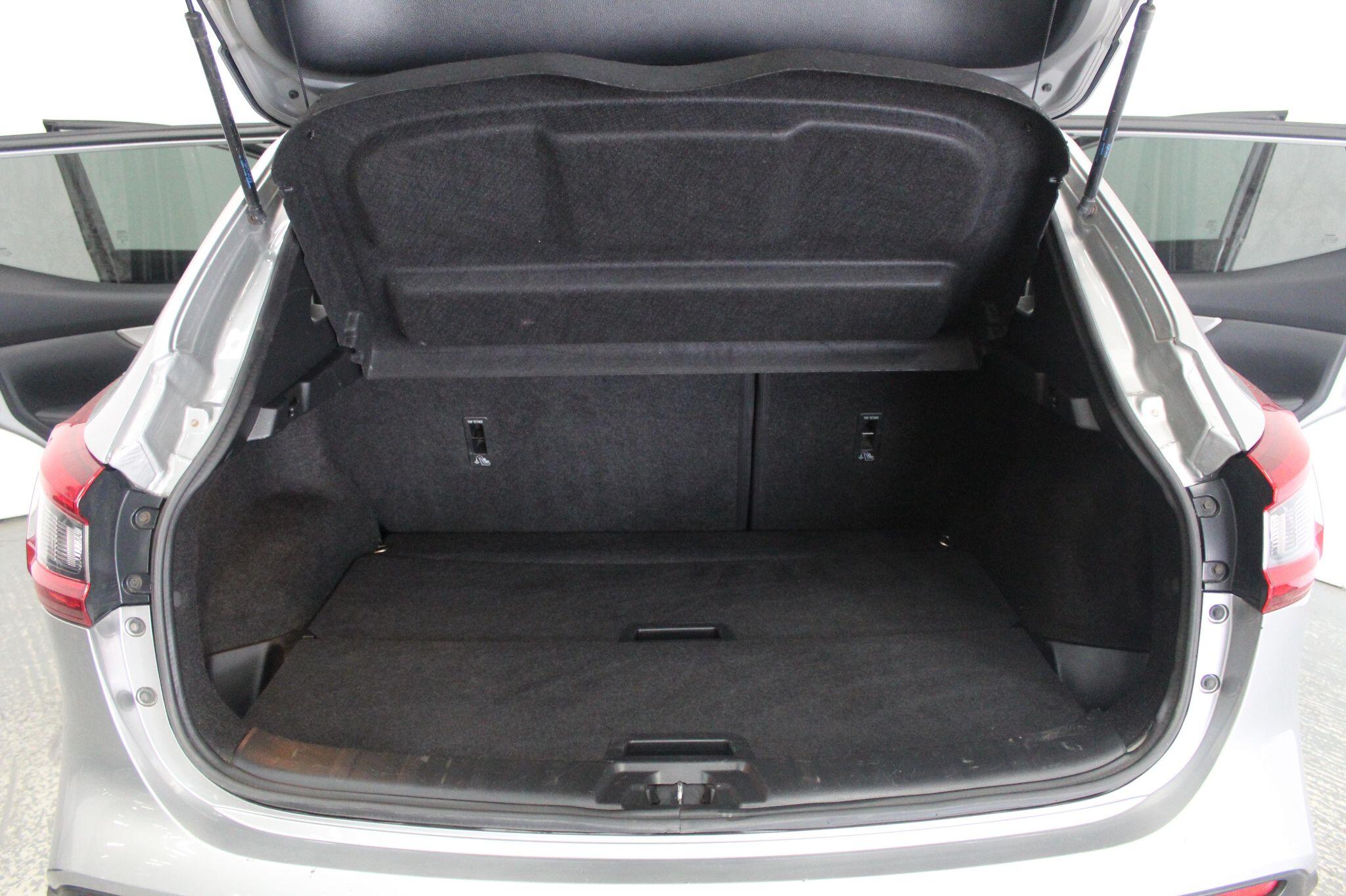 Nissan Qashqai view 25