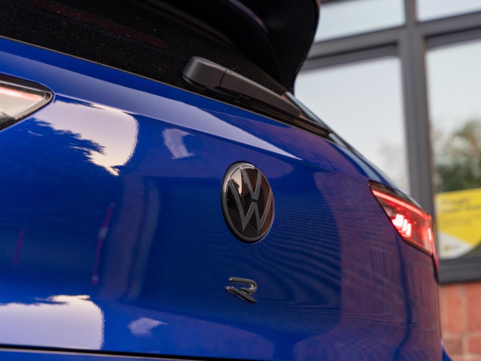 Volkswagen Golf view 24