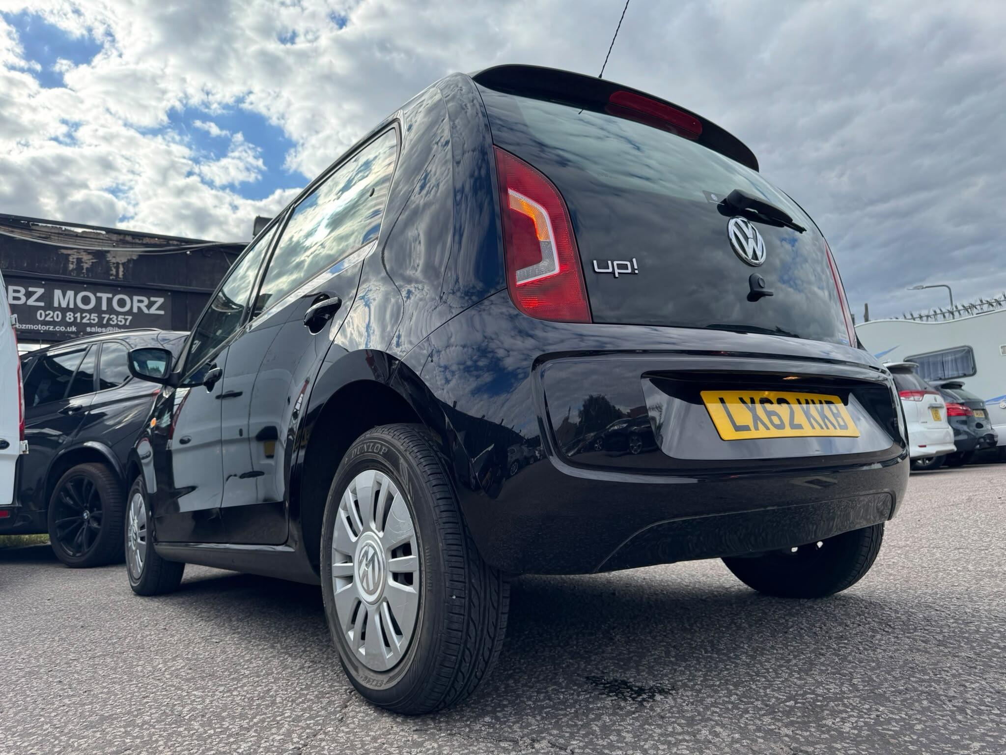 Volkswagen Up! view 19