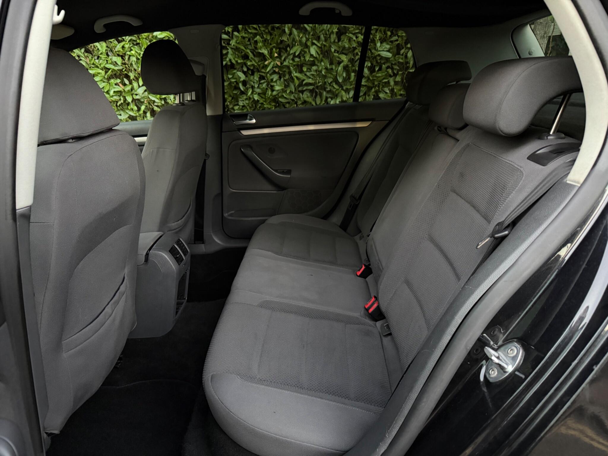 Volkswagen Golf view 20