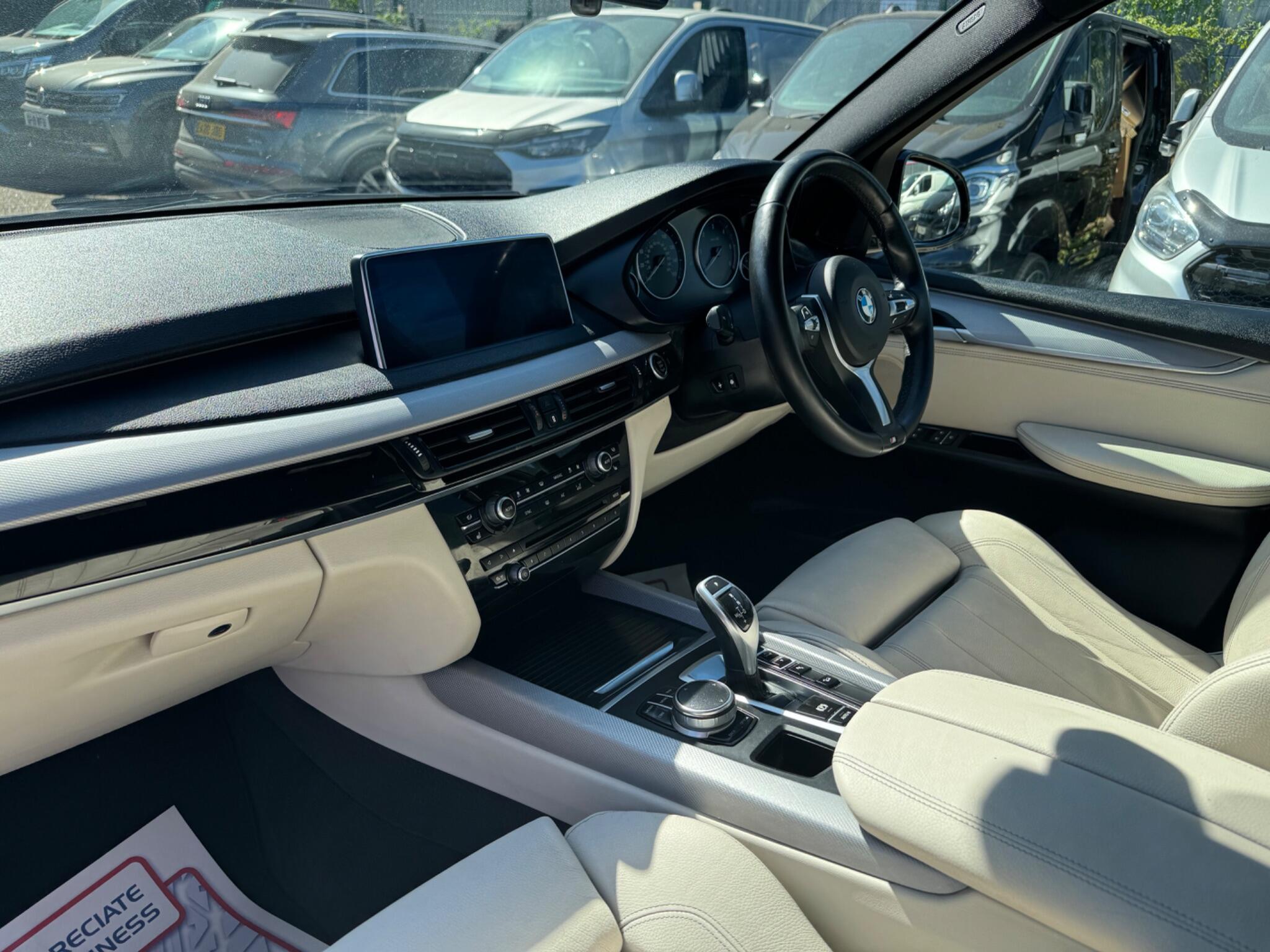 BMW X5 X5 view 11