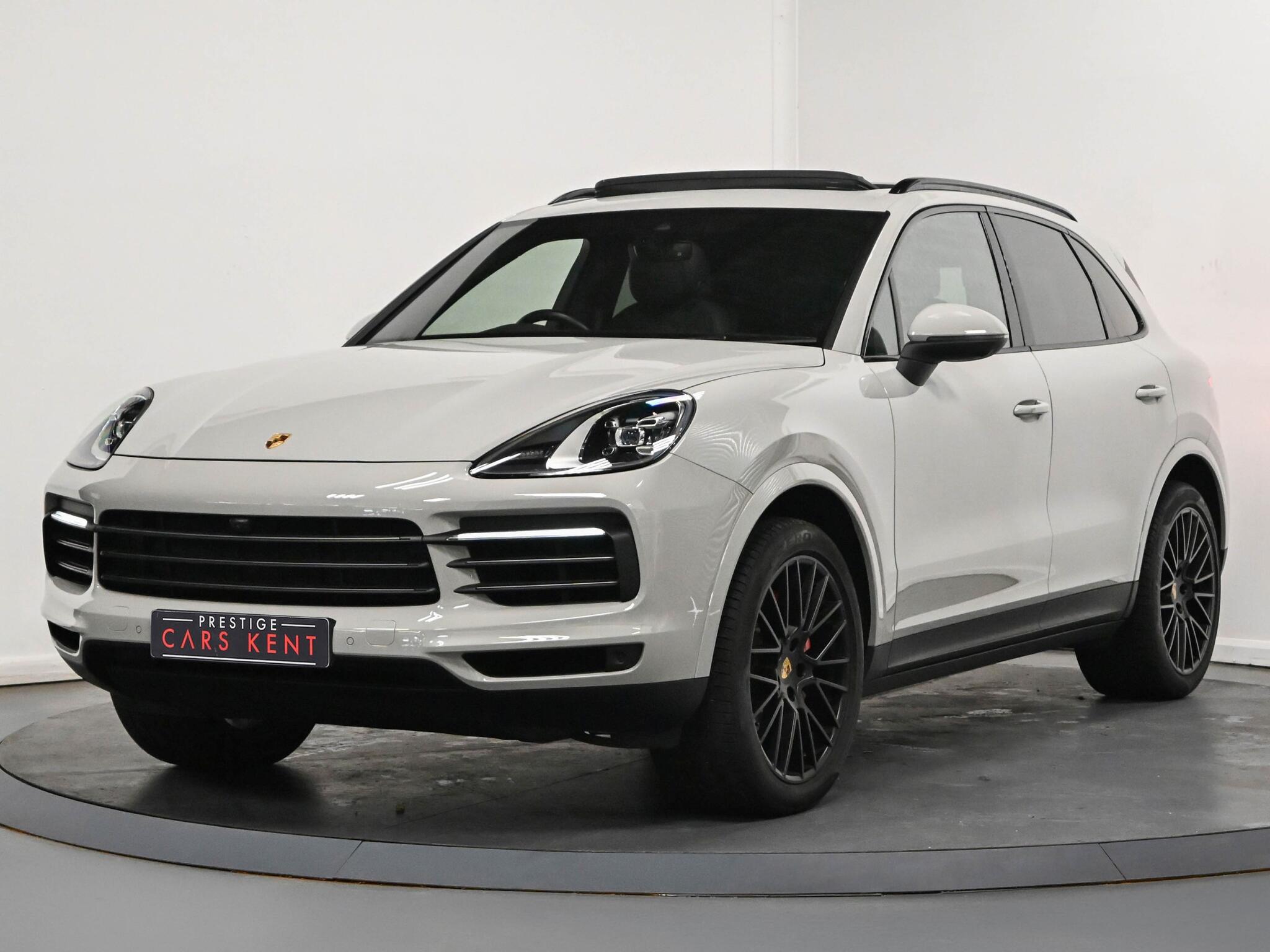 Porsche Cayenne view 6