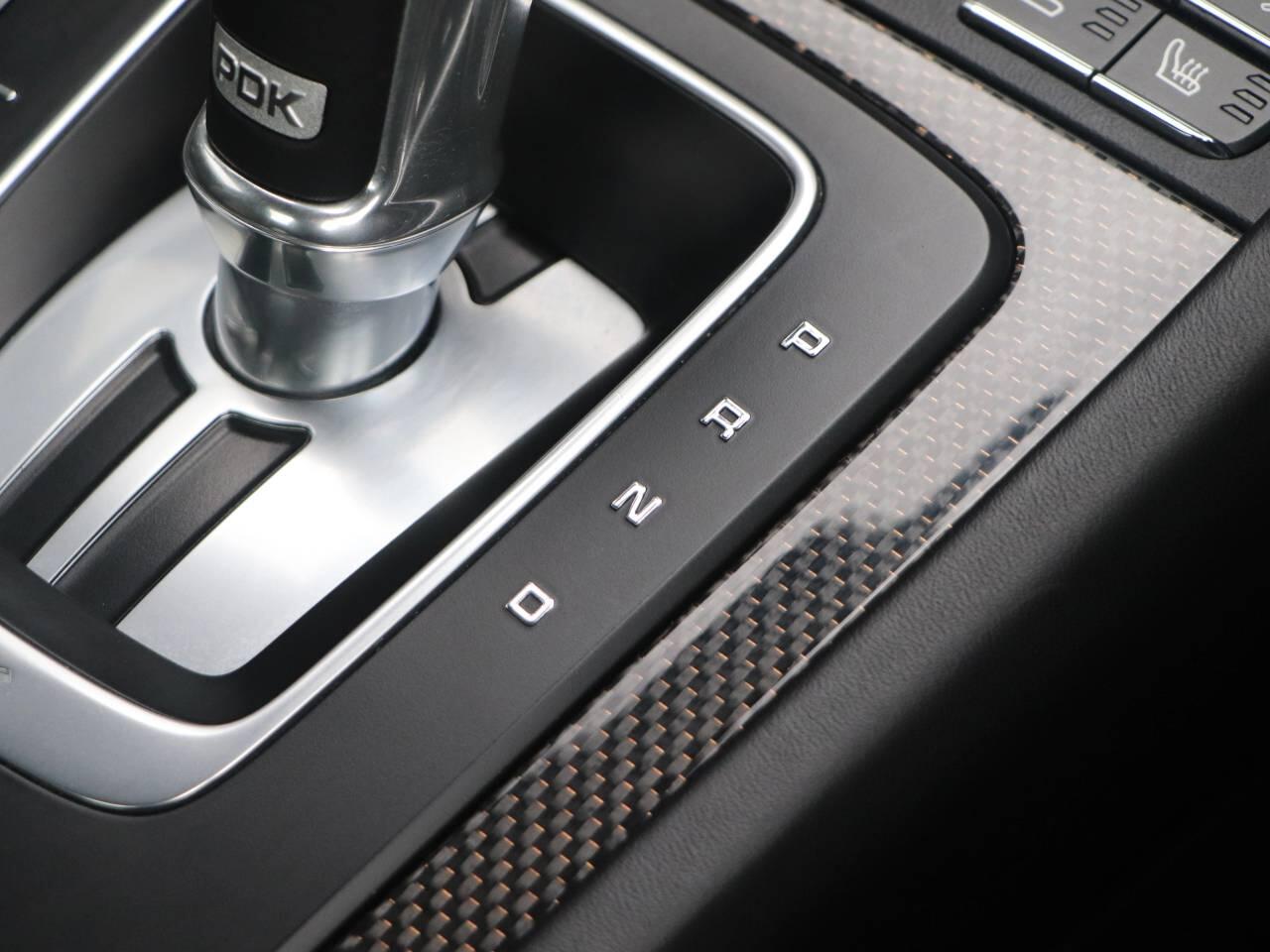 Porsche 911 view 44