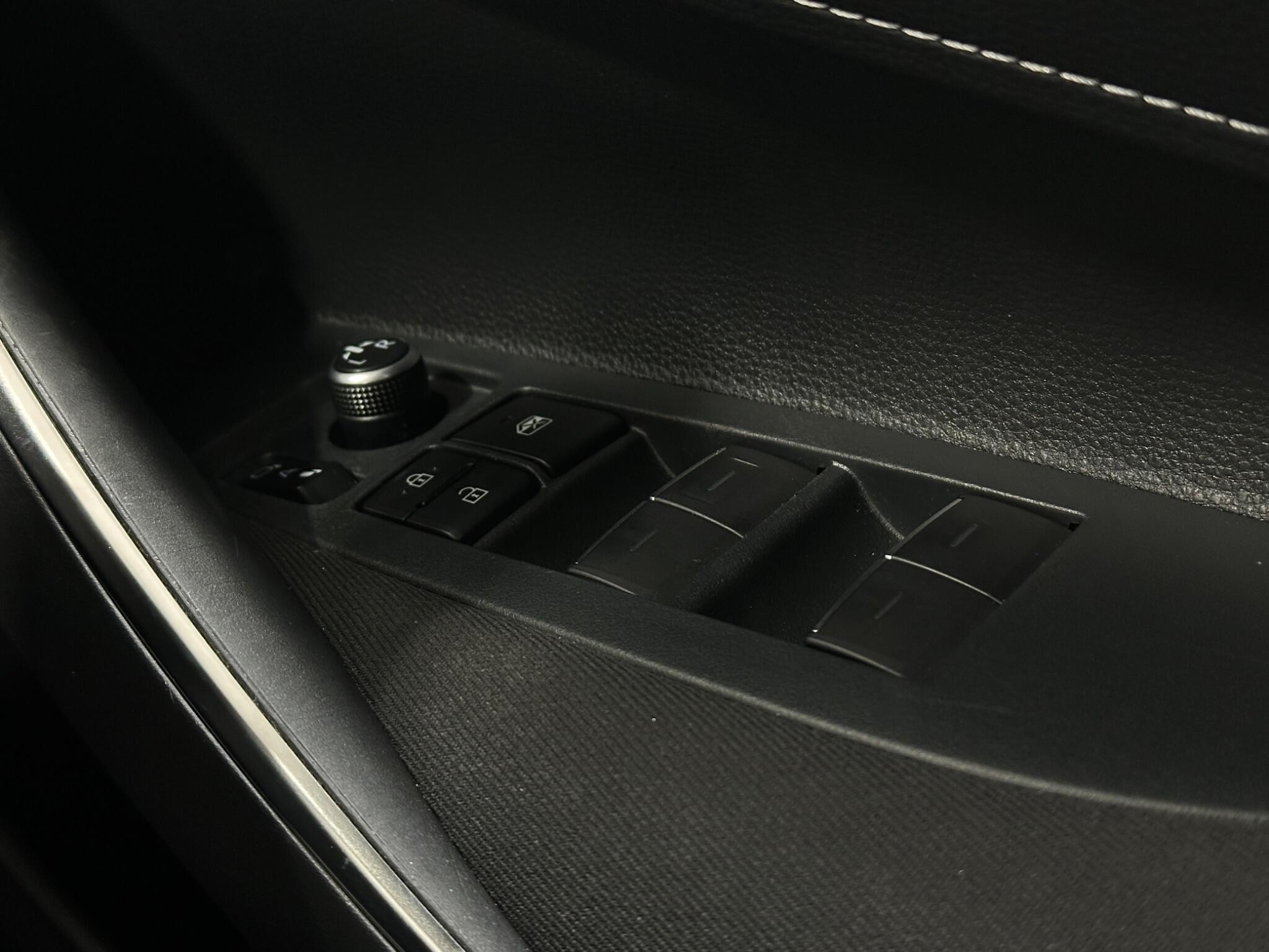 Toyota Corolla view 18
