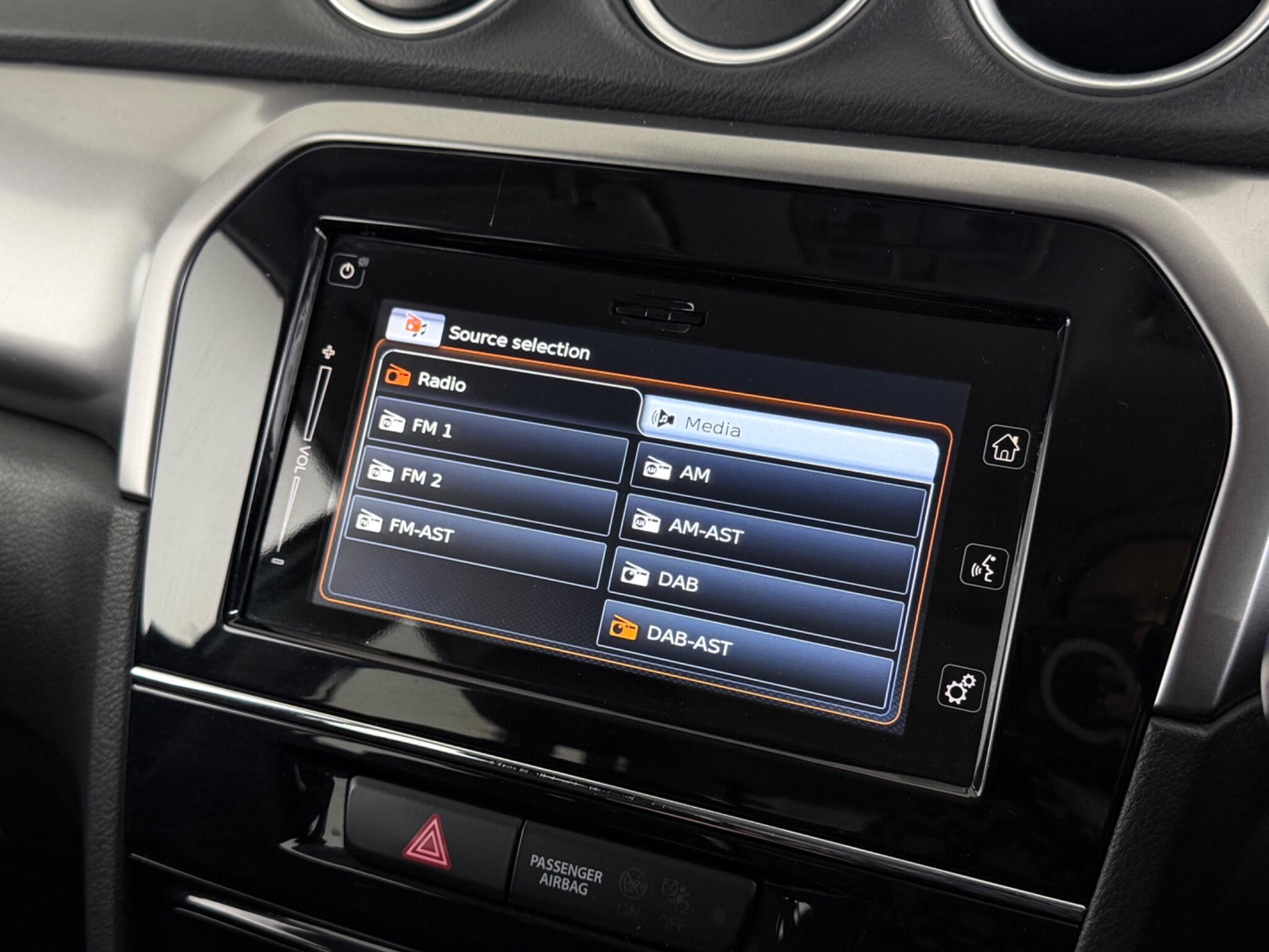 Suzuki Vitara view 26