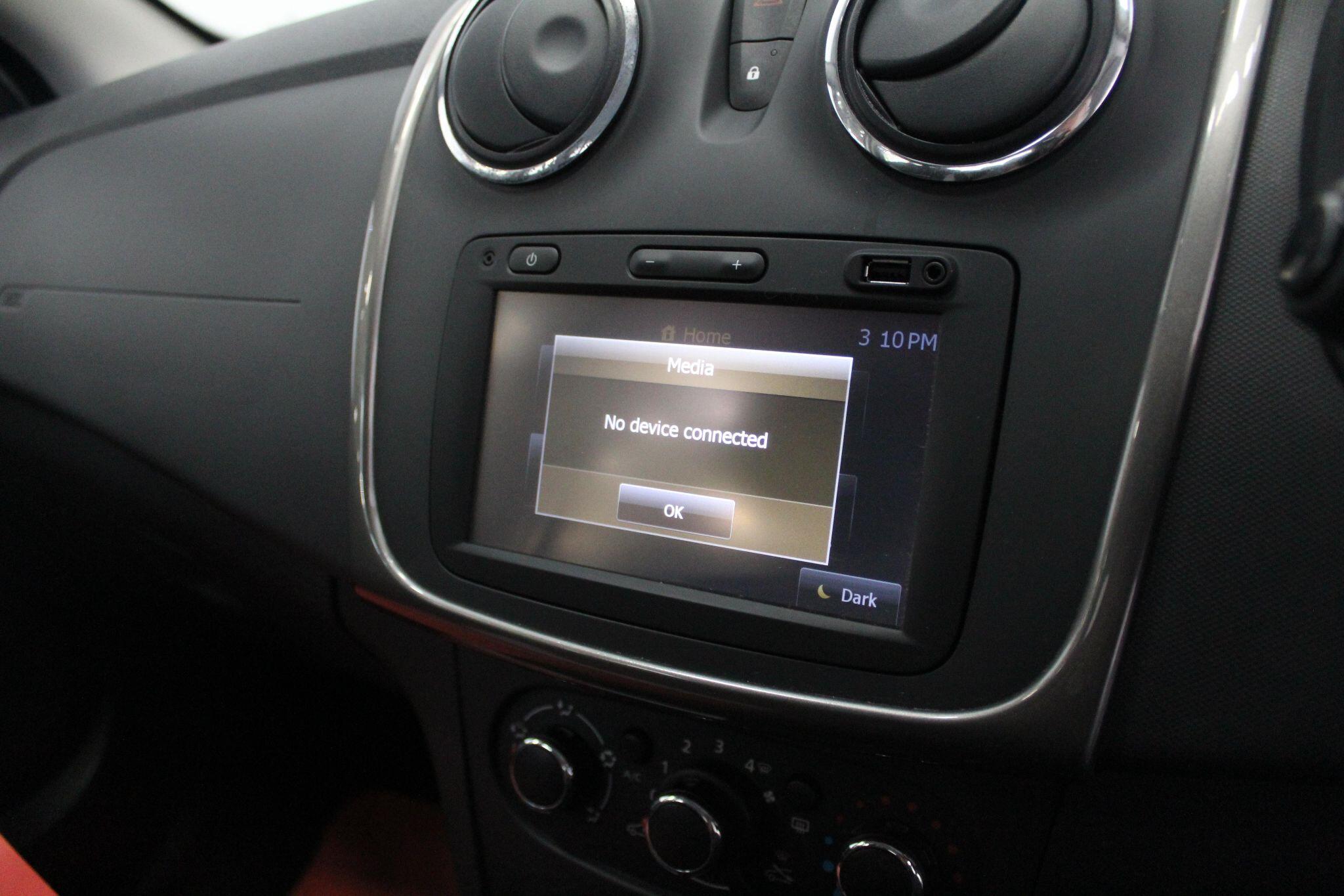 Dacia Sandero view 35