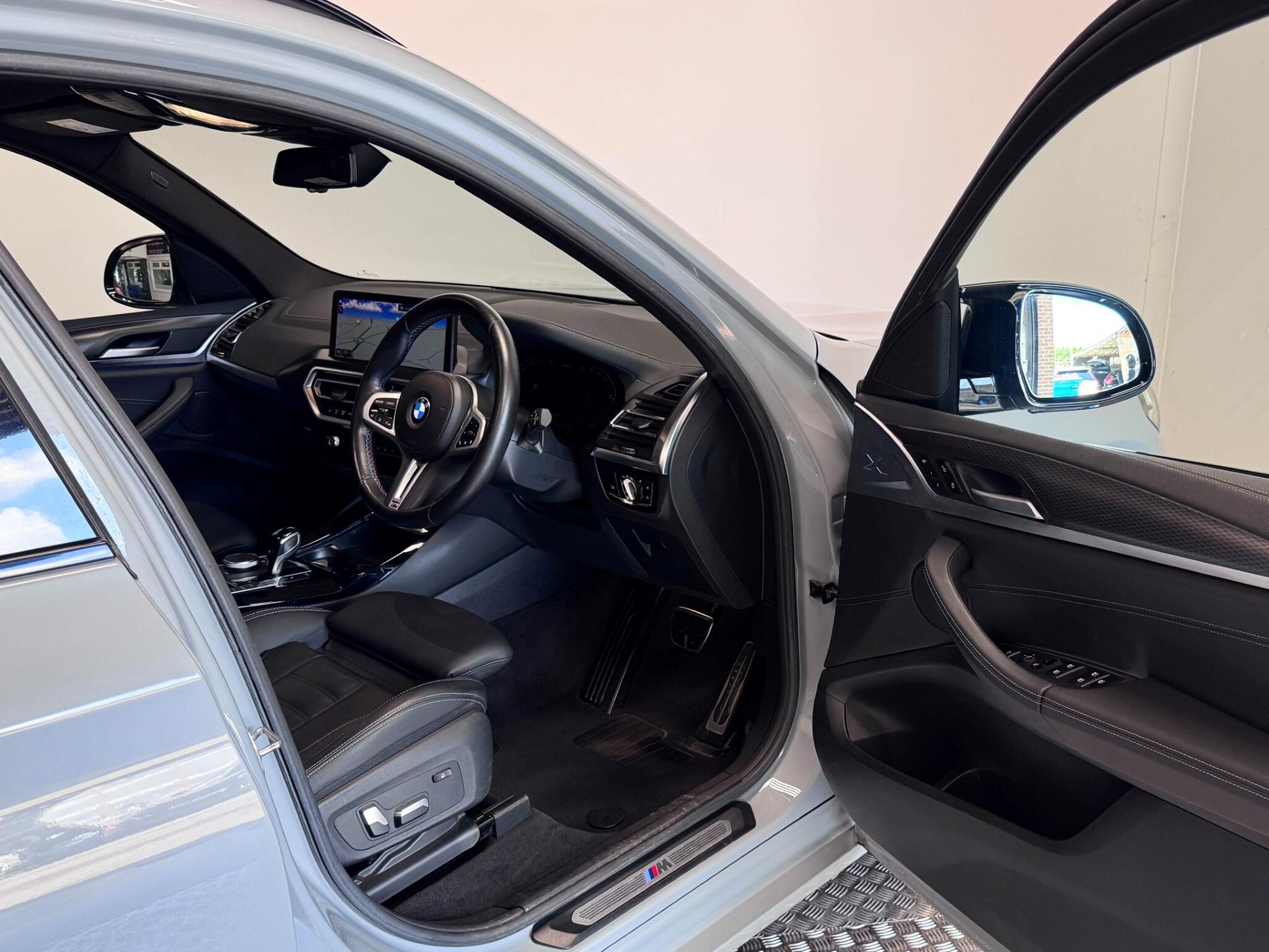 BMW X3 view 30