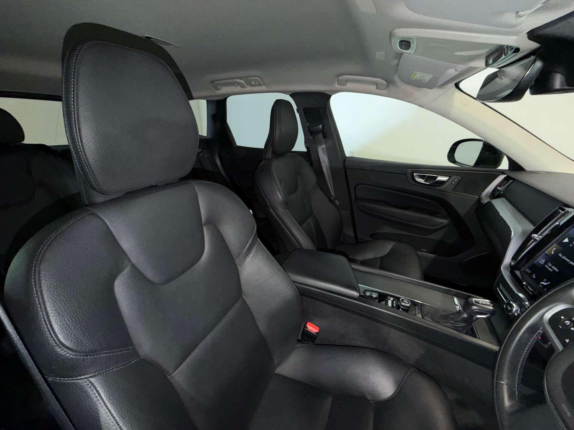 Volvo XC60 view 21