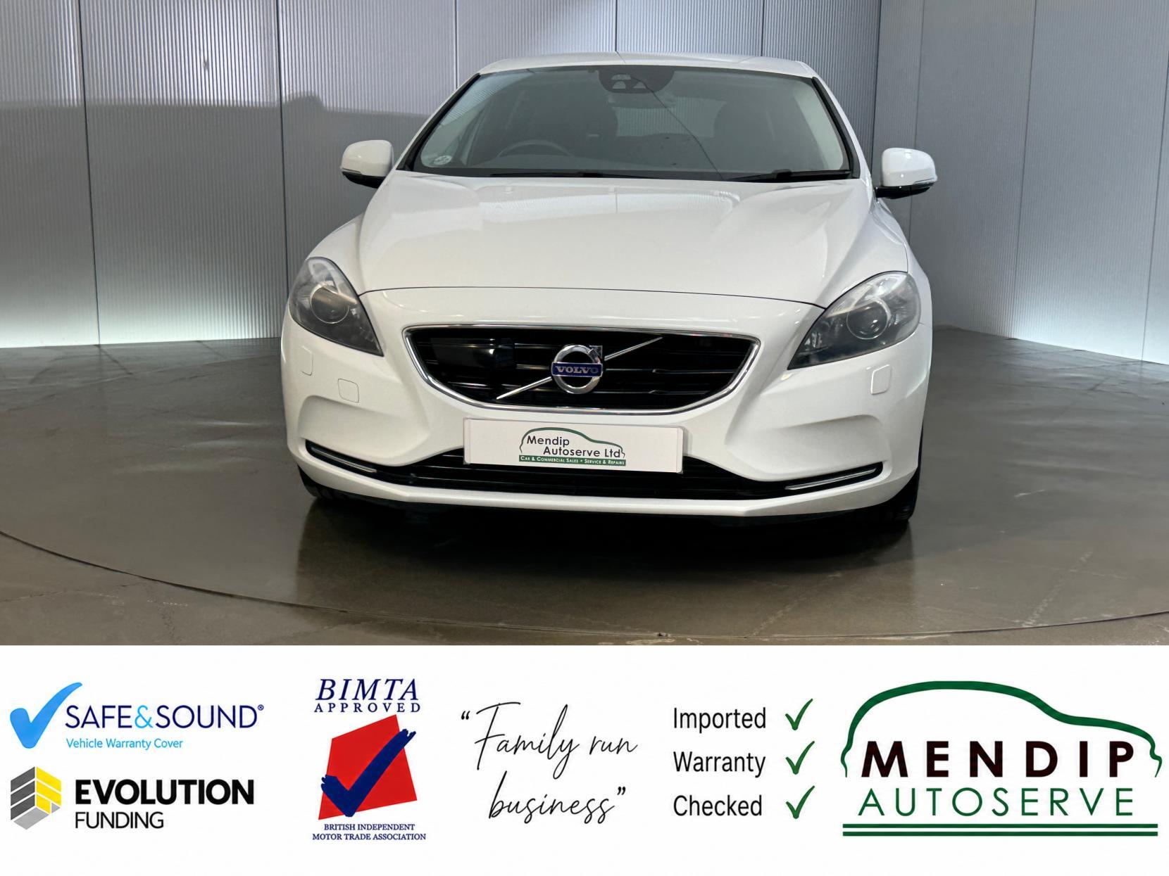 Volvo V40 view 44