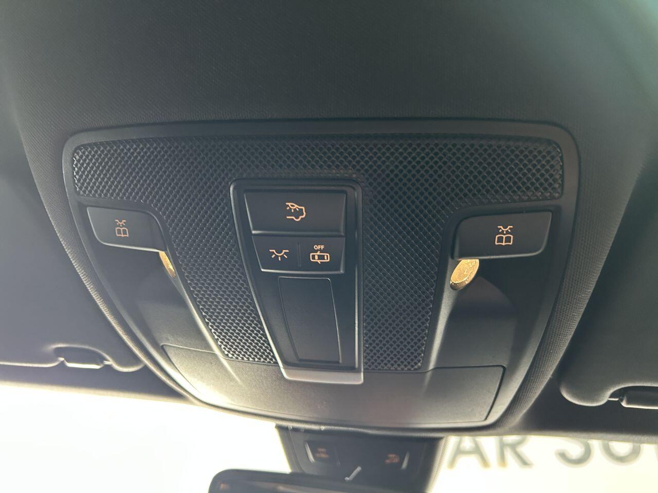 Mercedes-Benz Gla view 61