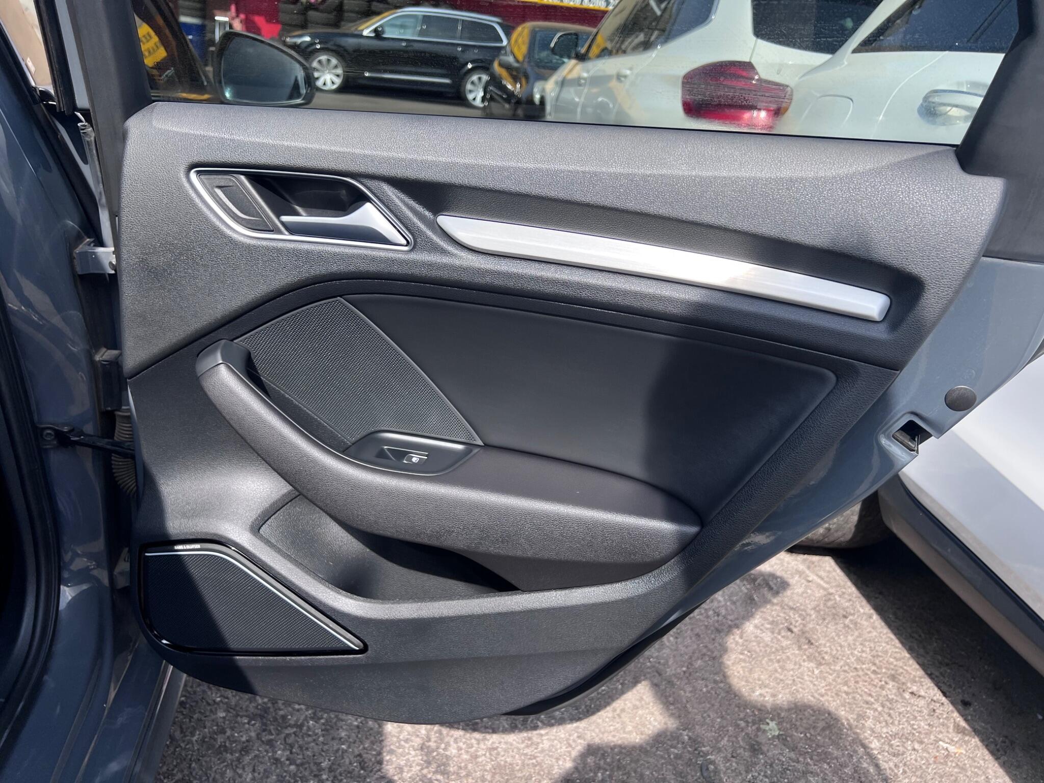 Audi S3 view 32