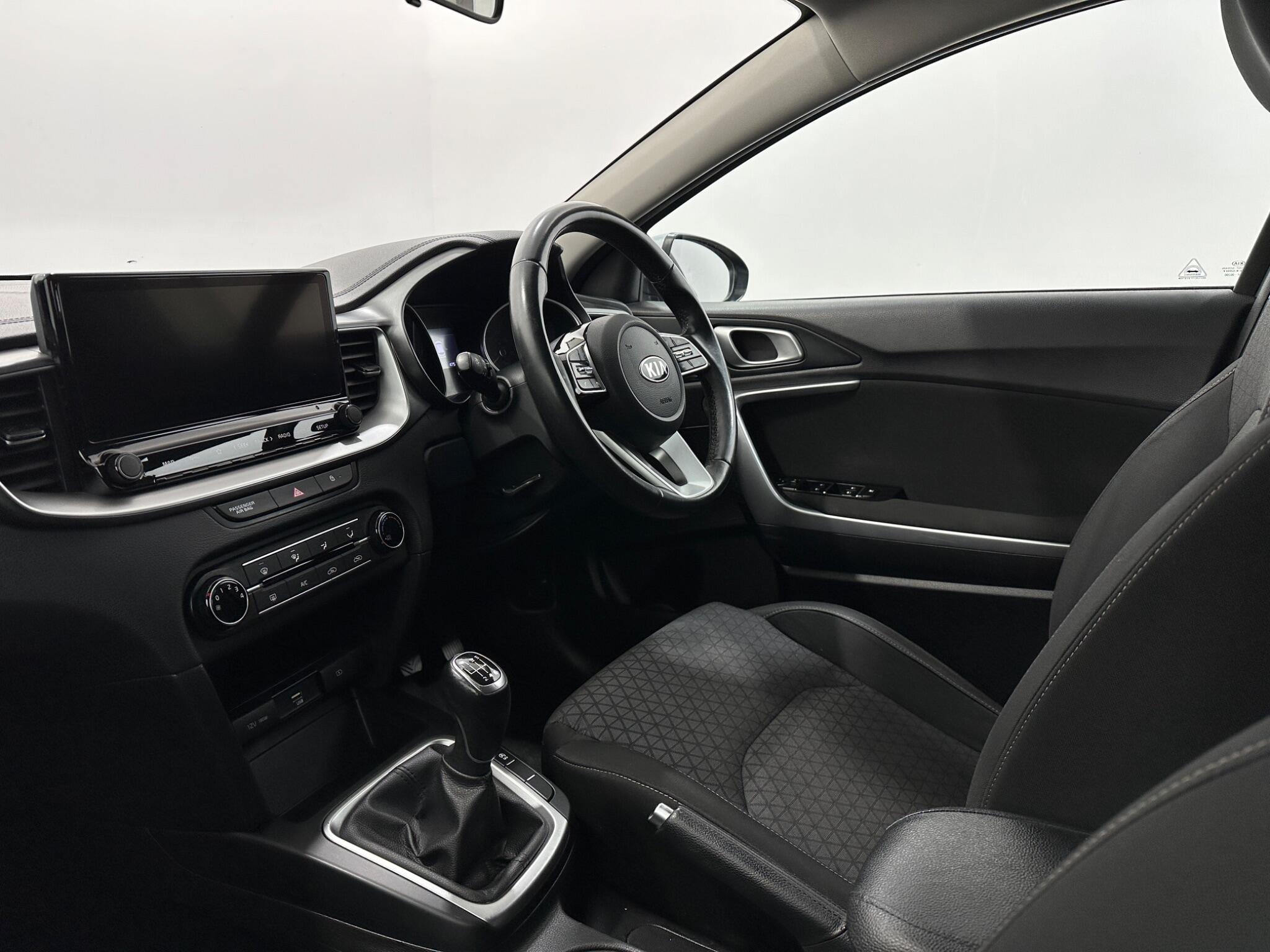 Kia Ceed view 30