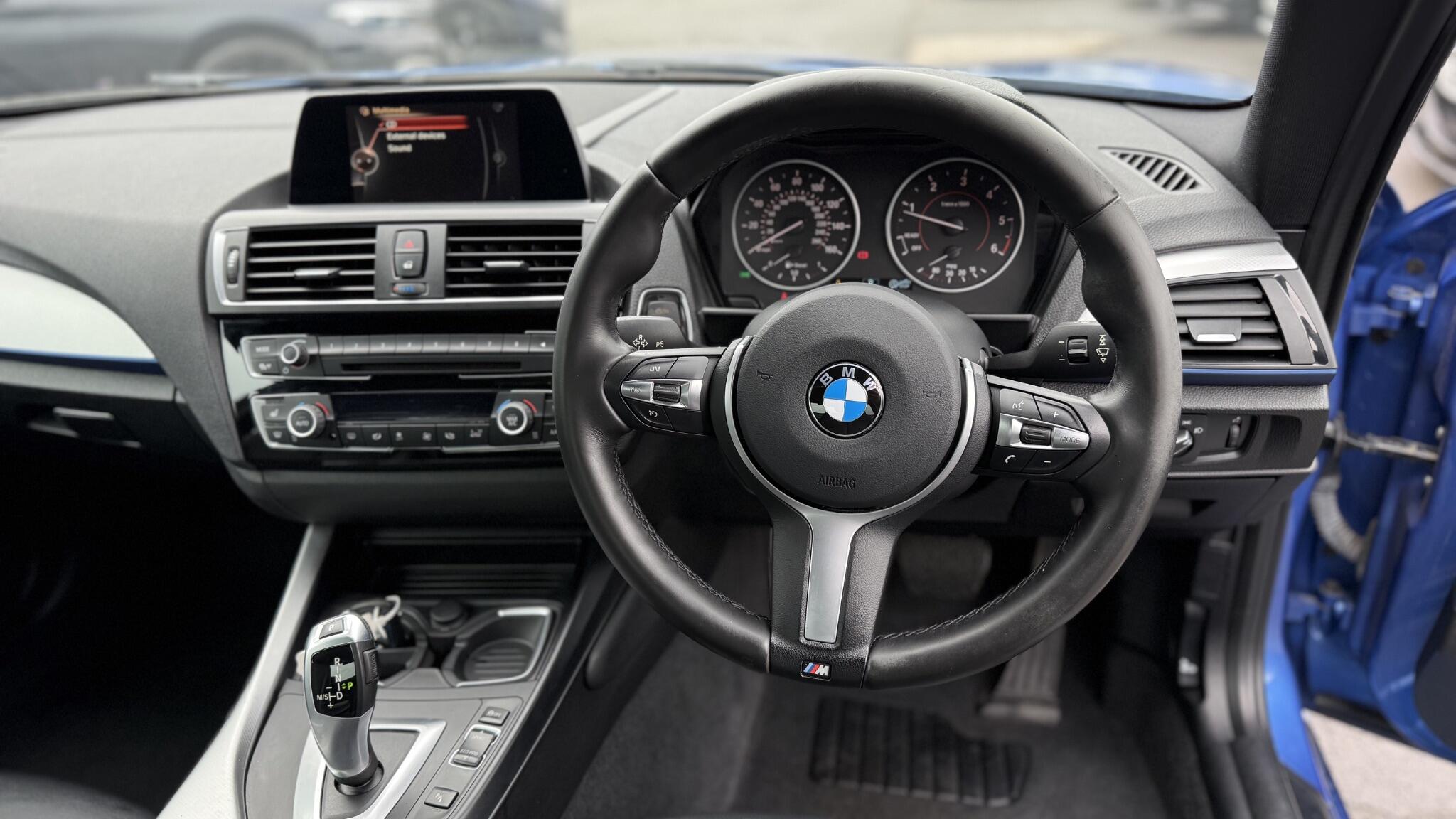 BMW 2 Series view 25