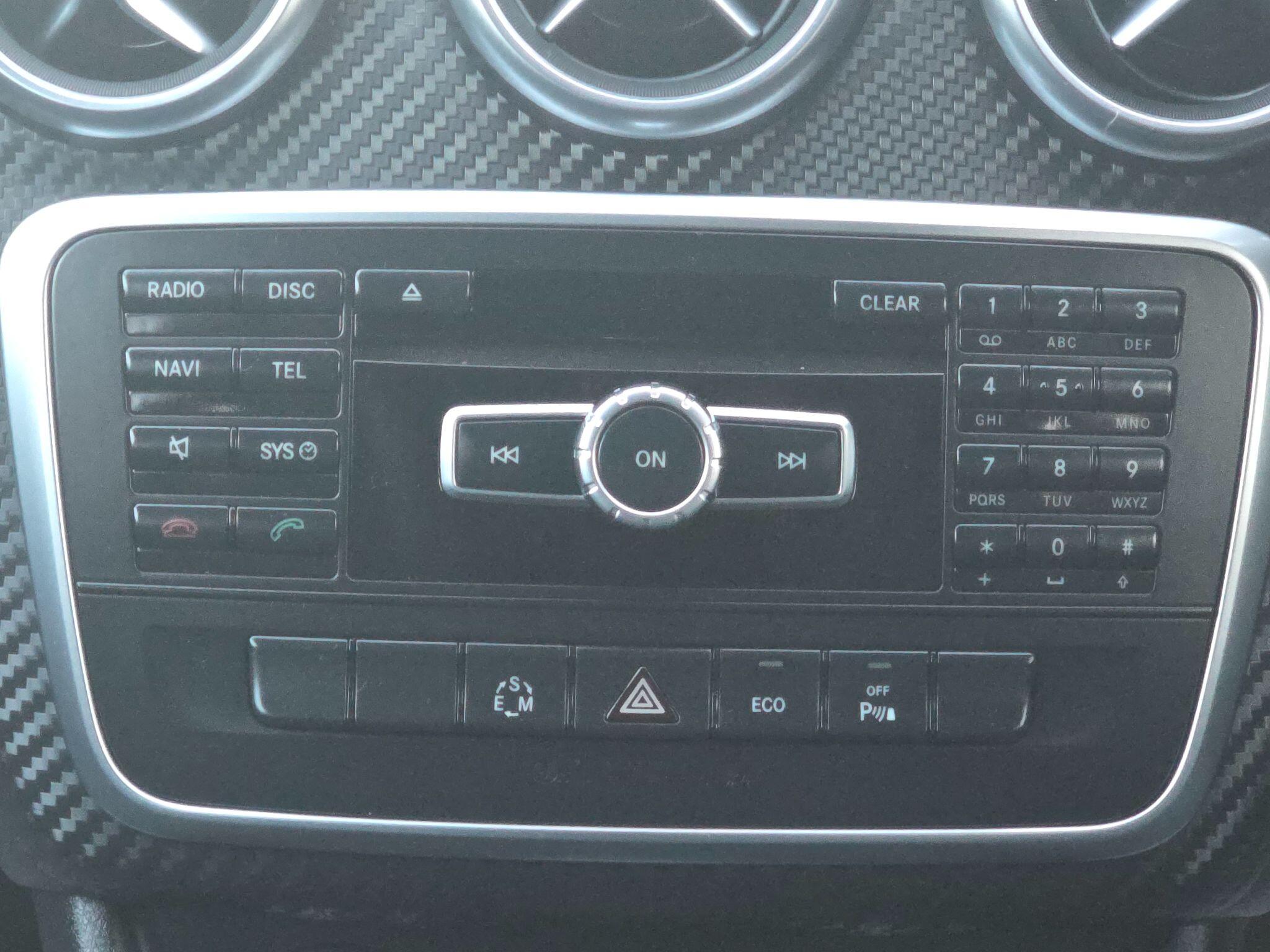 2015 Mercedes-Benz A Class image 38