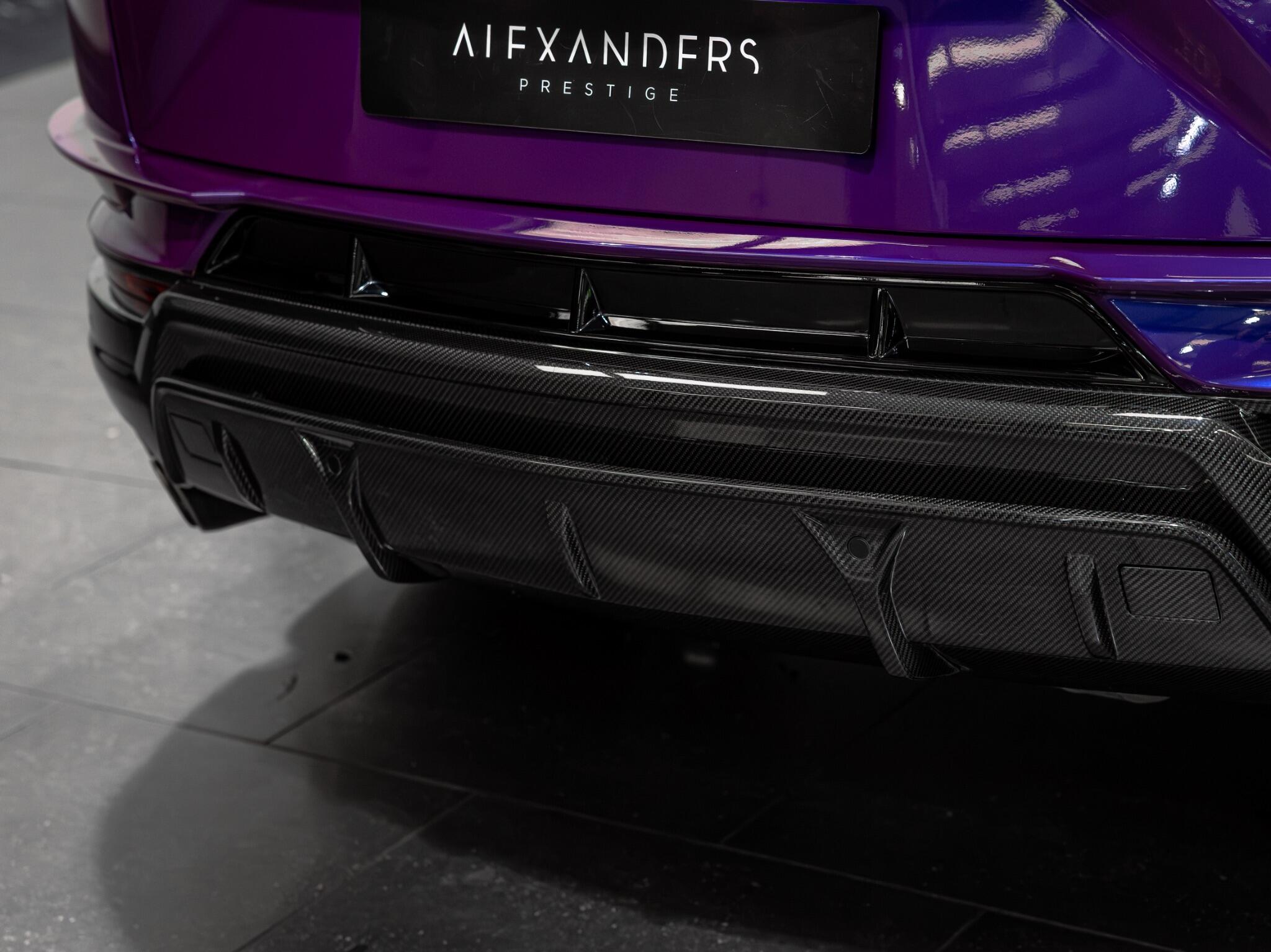 Lamborghini Urus view 18