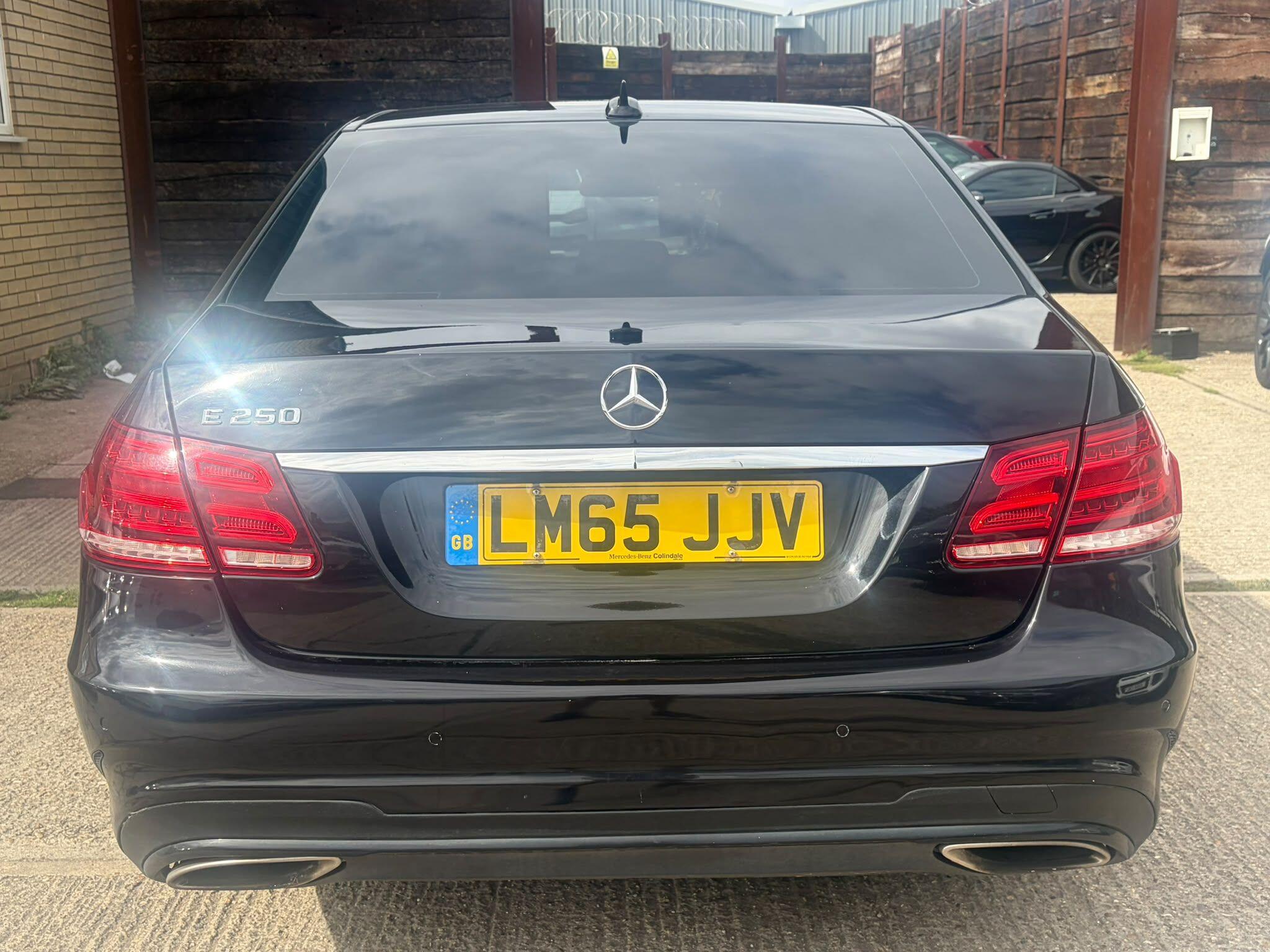 Mercedes-Benz E Class view 4