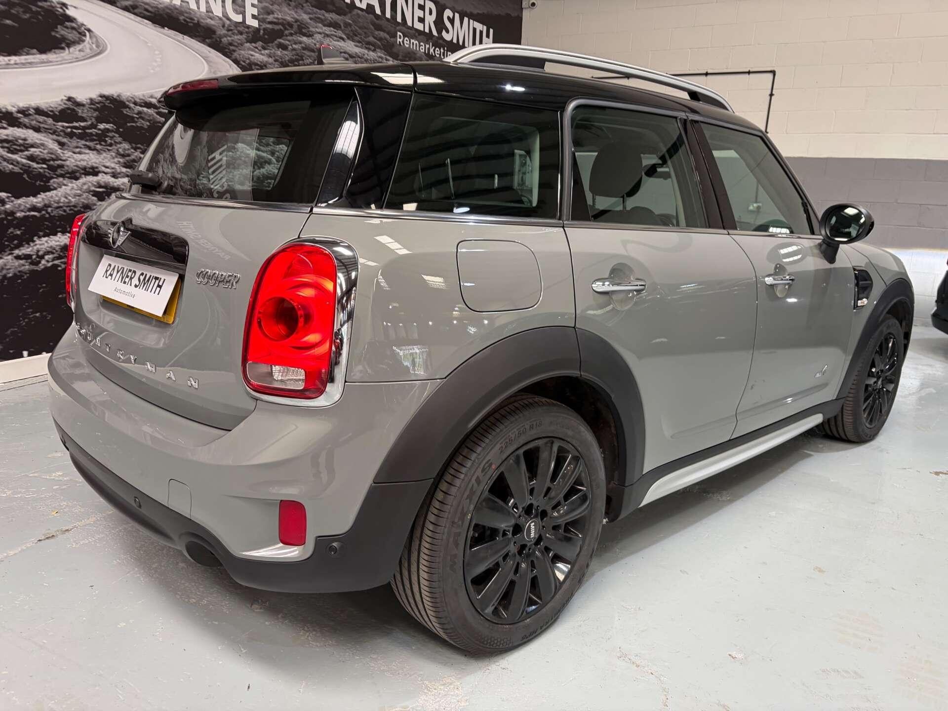 Mini Countryman view 11