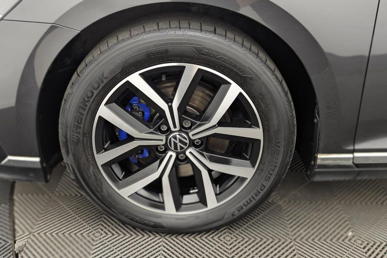 Volkswagen Passat view 55