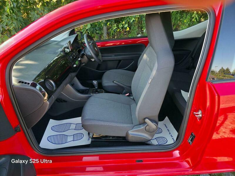 Volkswagen Up! view 62