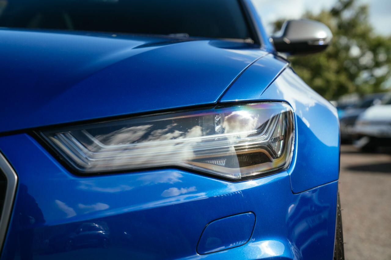 Audi RS6 view 21