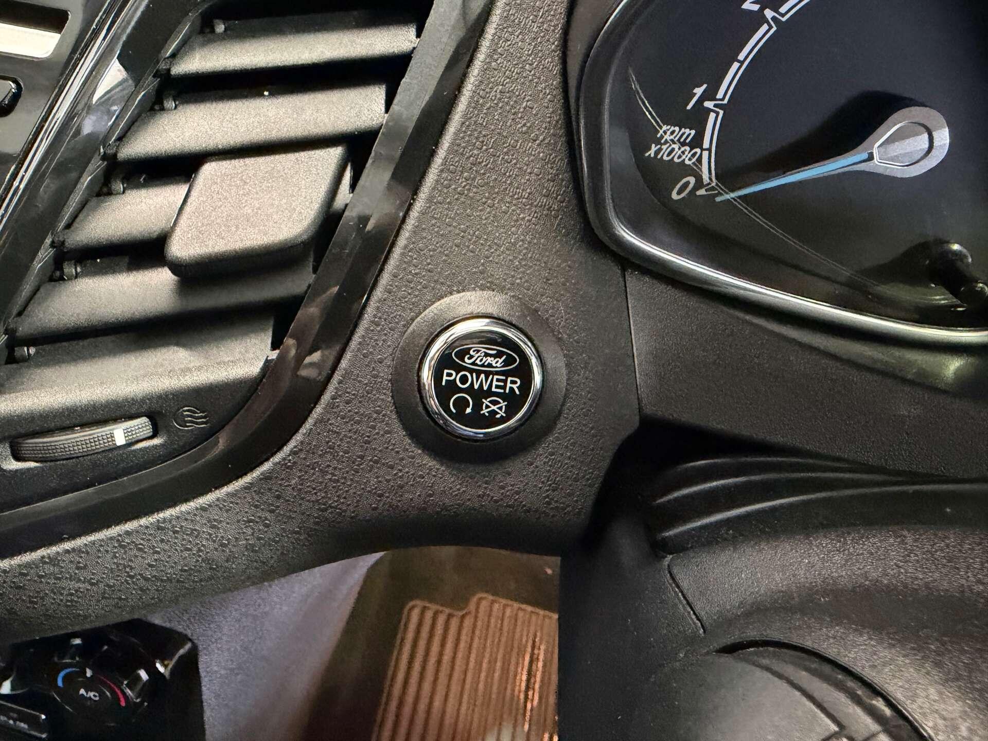 Ford Fiesta view 24