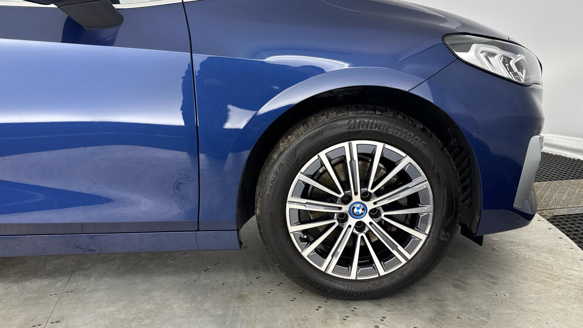 BMW 2 Series Active Tourer view 20