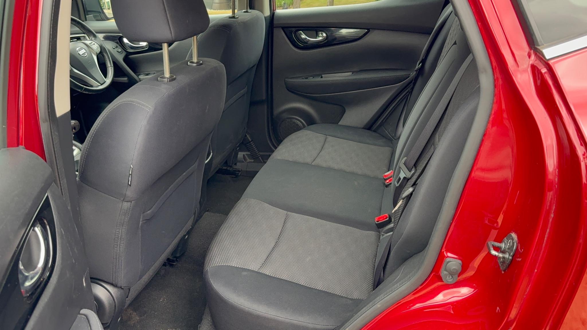2014 Nissan Qashqai 1.5 dCi Acenta 2WD Euro 5 (s/s) 5dr • 74,950 miles image 18